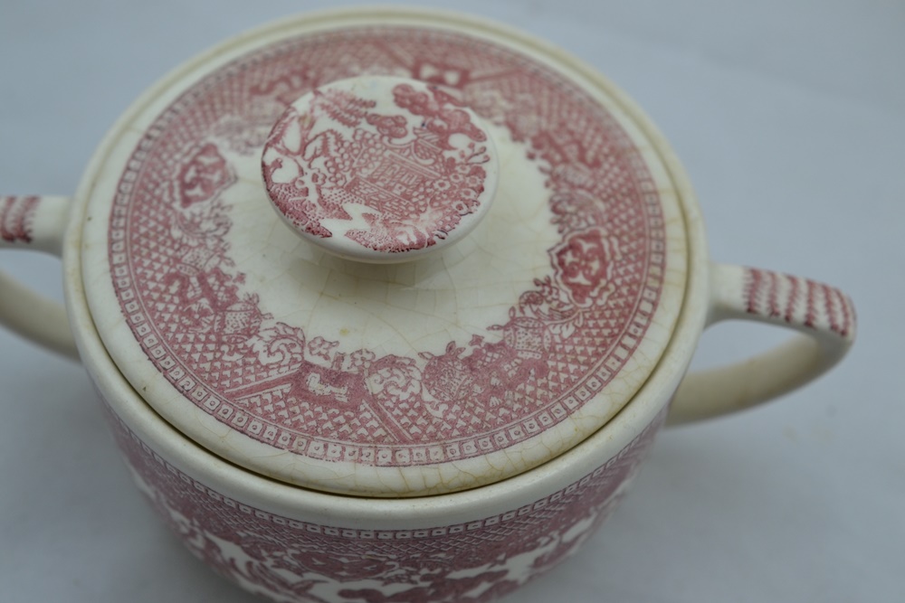 Vintage Royal China Red Willow Ware Pieces