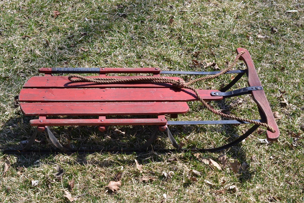 Vintage Champion Metal Runner Sled
