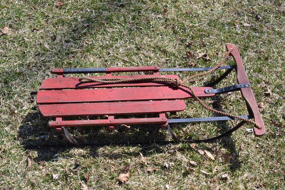 Vintage Champion Metal Runner Sled