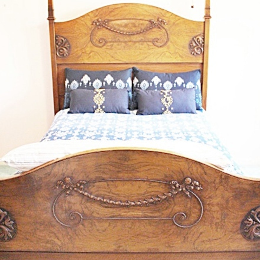 Oak Antique Ornate Full Size Bed
