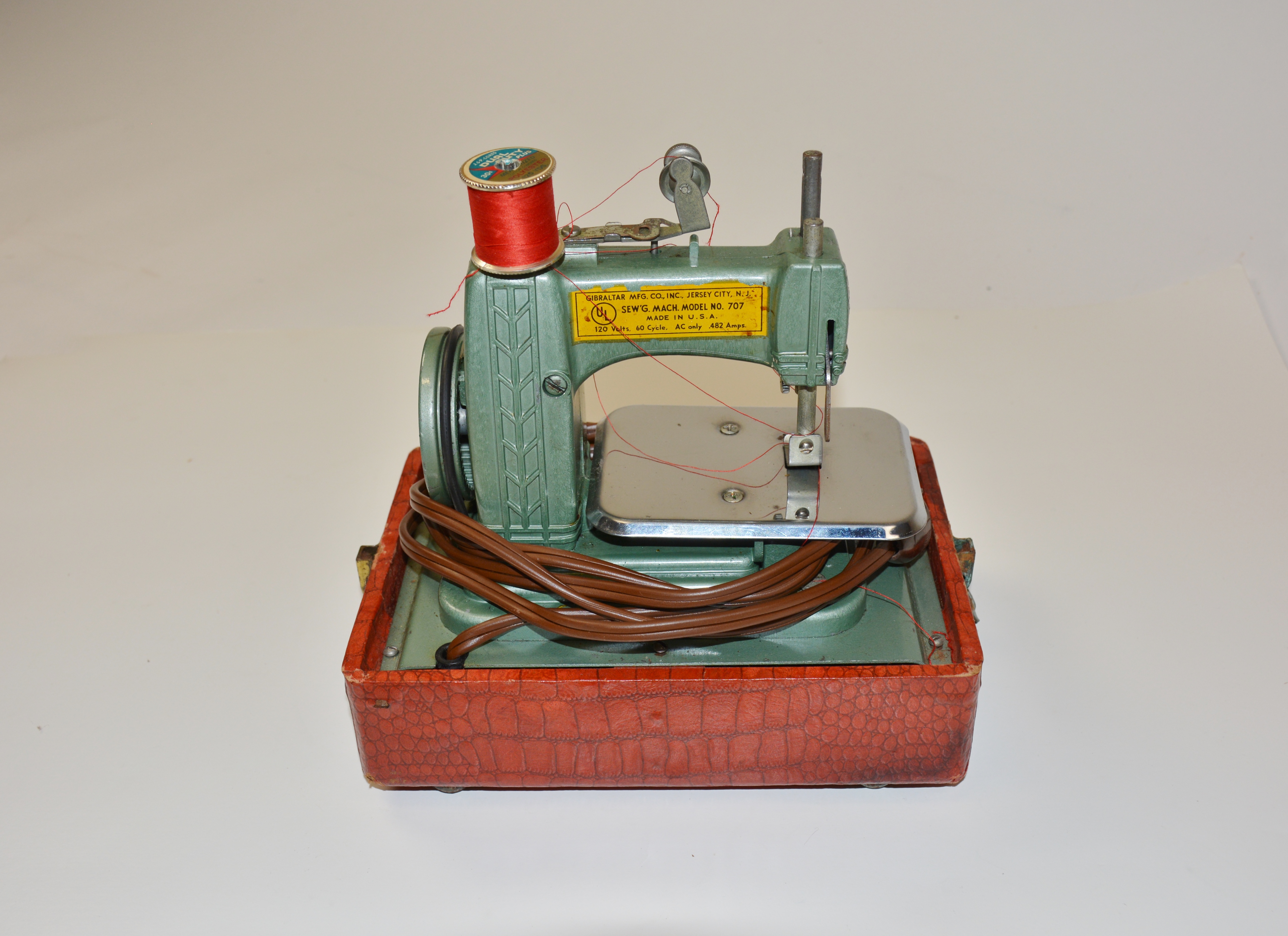 Betsy Ross Miniature Sewing Machine 1949