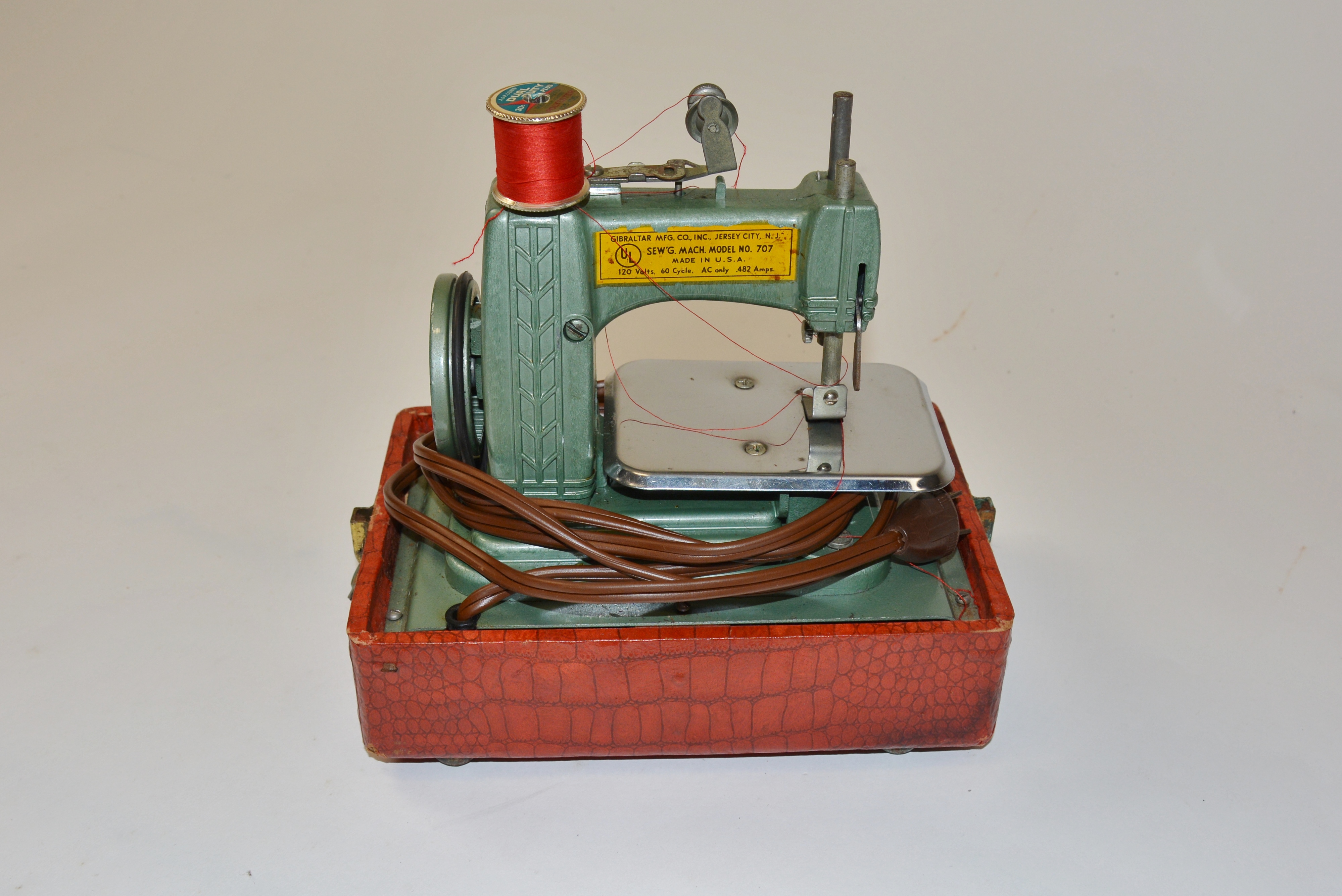 Betsy Ross Miniature Sewing Machine 1949