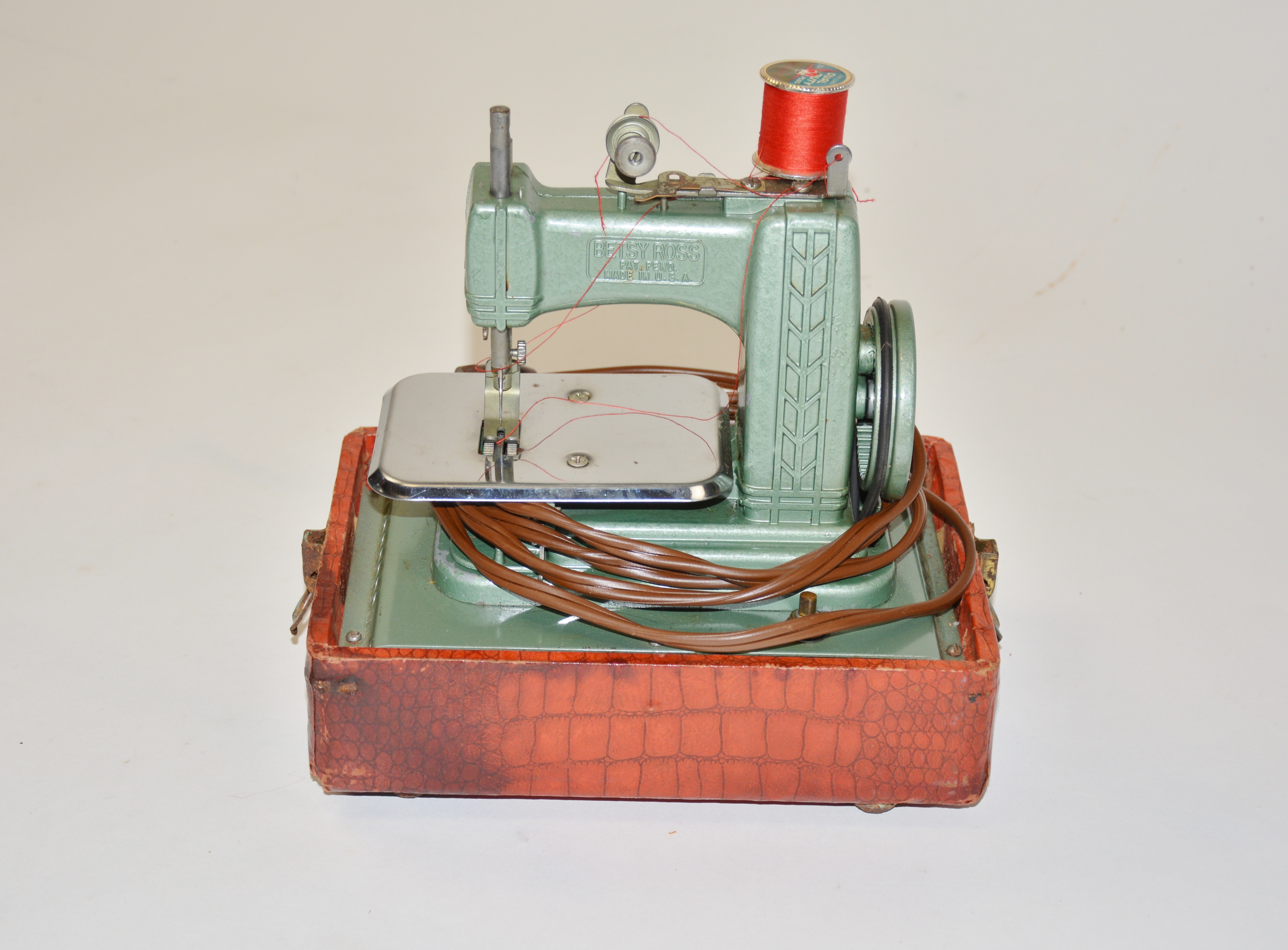 Betsy Ross Miniature Sewing Machine 1949