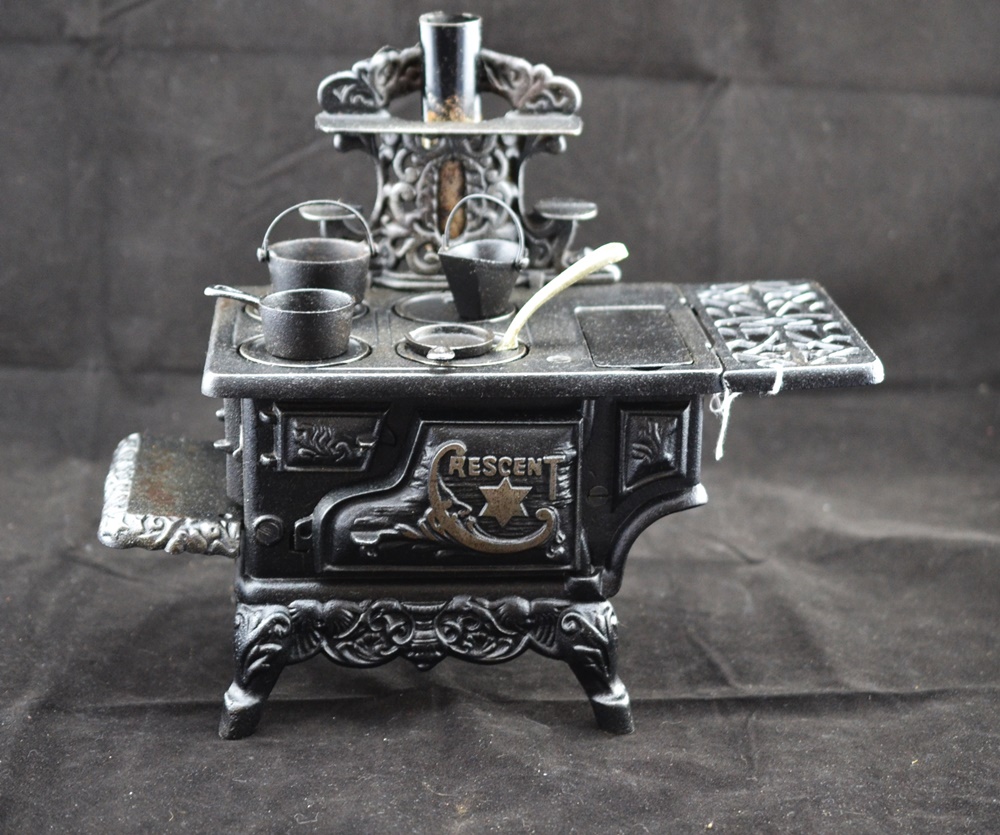 Large 1950s Reproduction Crescent Cast Iron Toy Stove