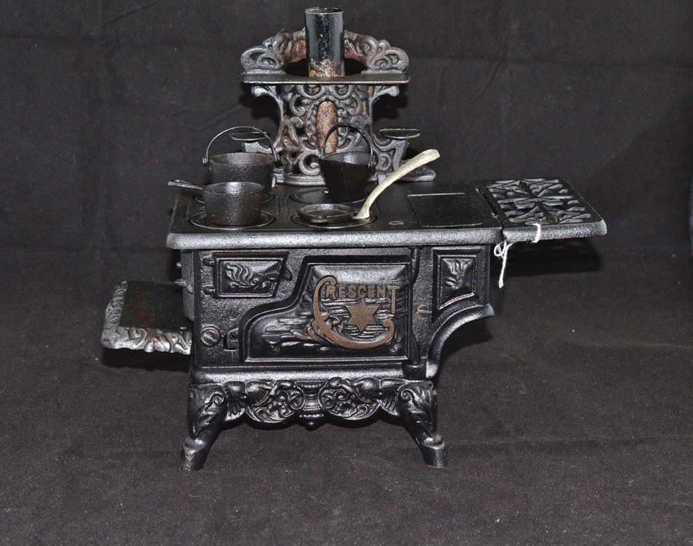 Large 1950s Reproduction Crescent Cast Iron Toy Stove