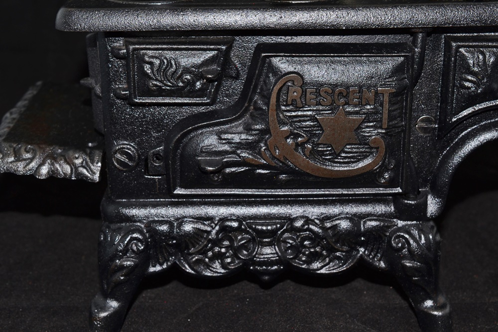 Large 1950s Reproduction Crescent Cast Iron Toy Stove