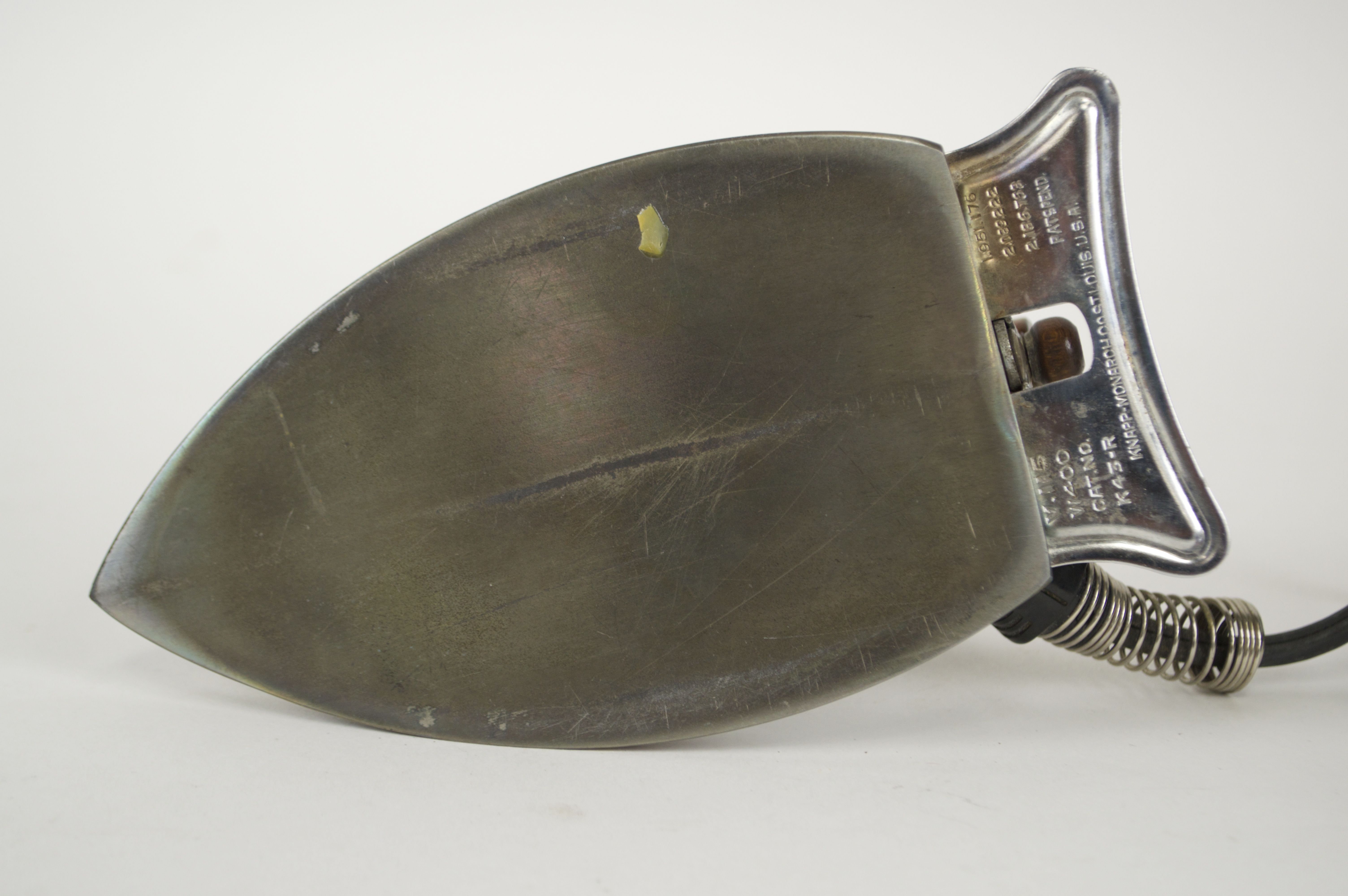 Vintage Knapp Monarch Travel Iron