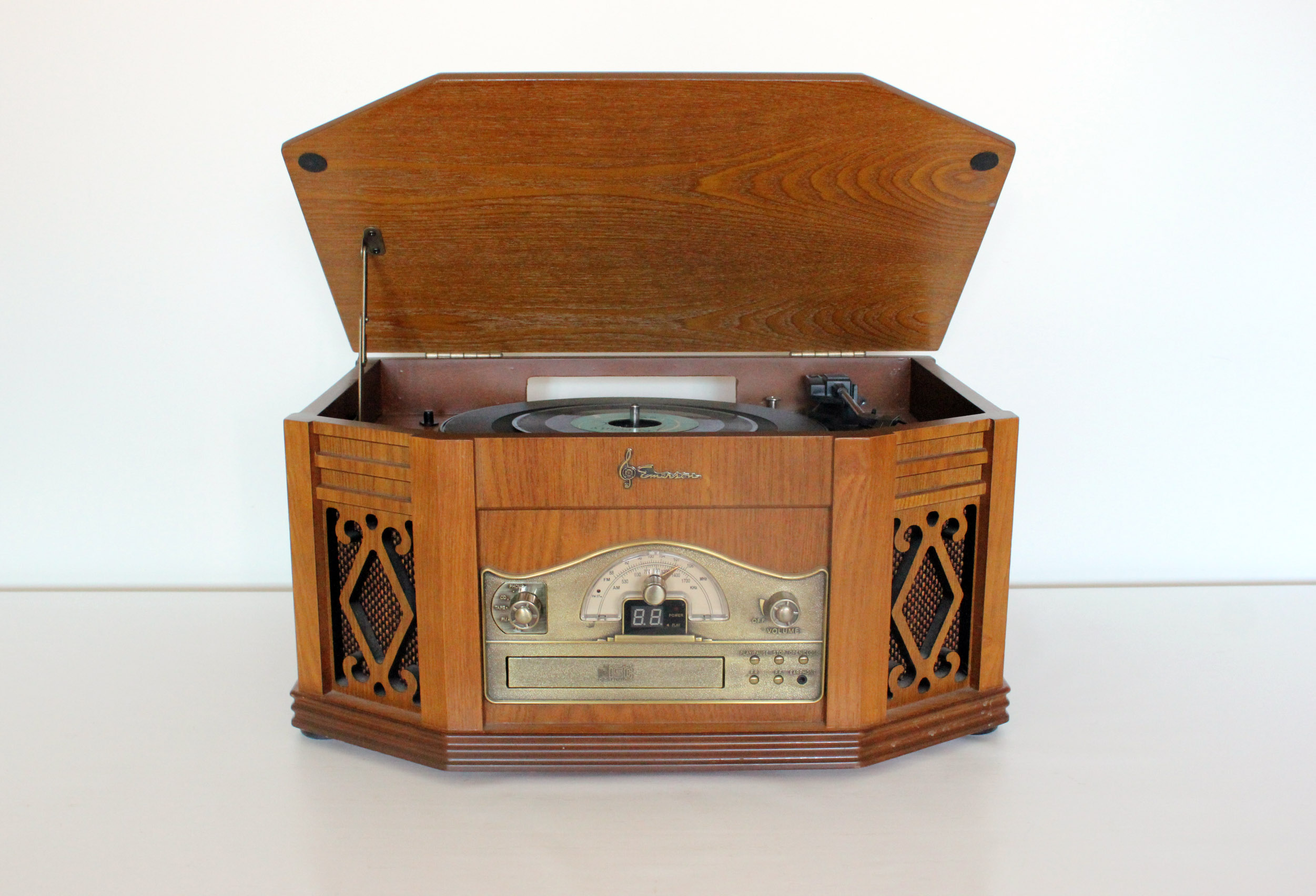 Emerson Heritage Series Stereo System