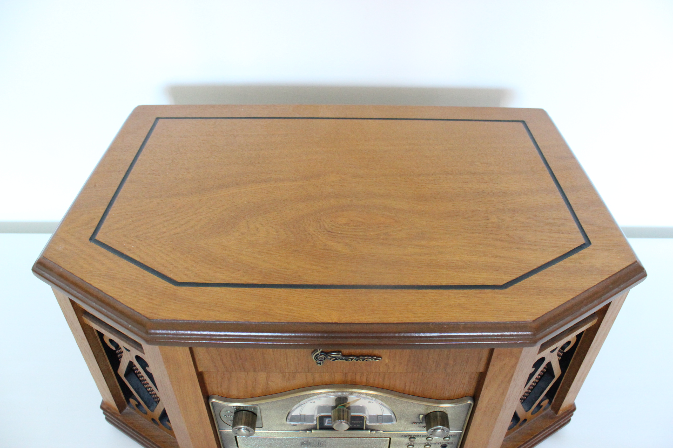 Emerson Heritage Series Stereo System