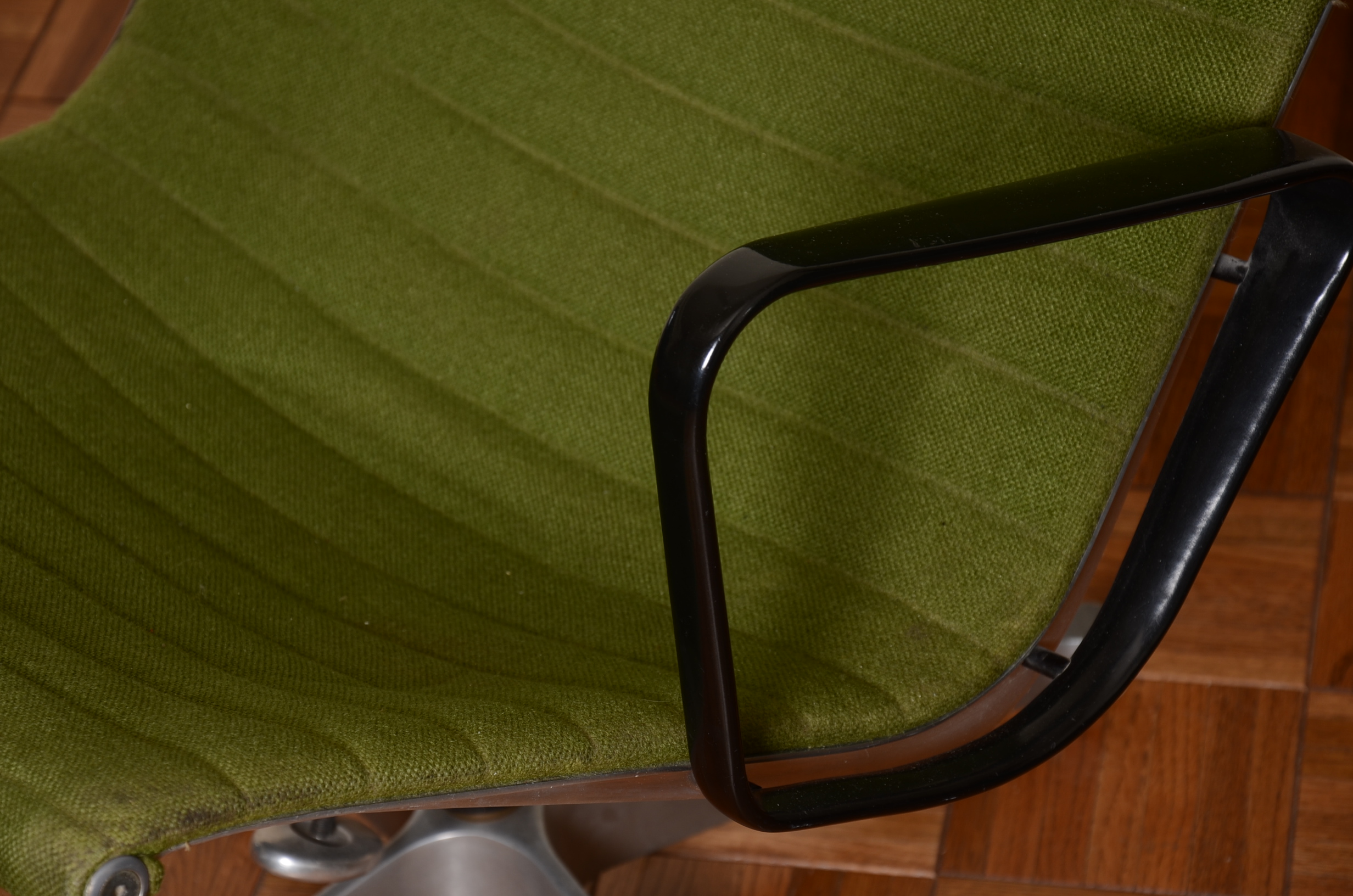 Vintage Eames for Herman Miller Aluminum Group Lounge Chair