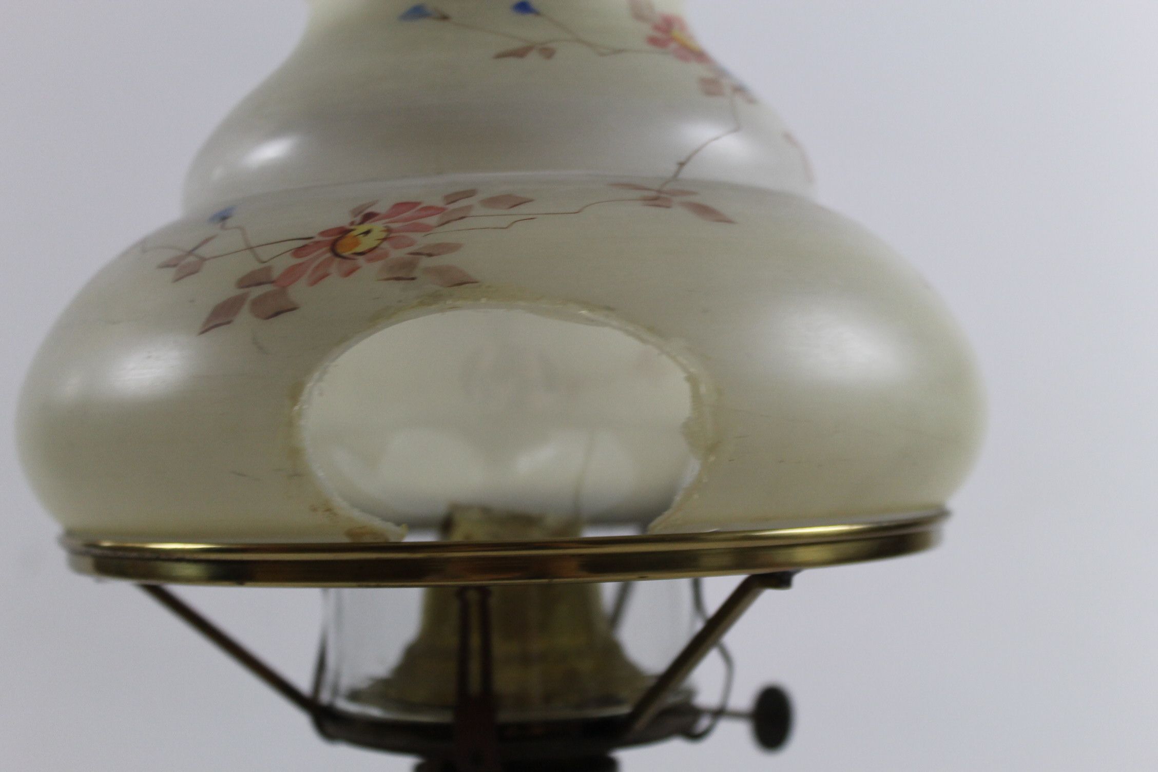 Antique Gone with the Wind Table Lamp