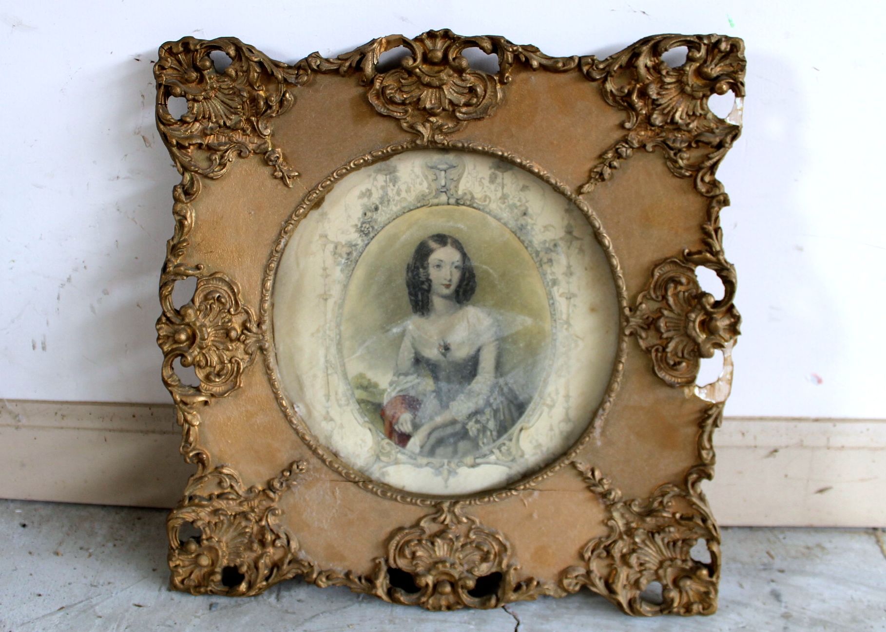 Collection of Vintage Frames