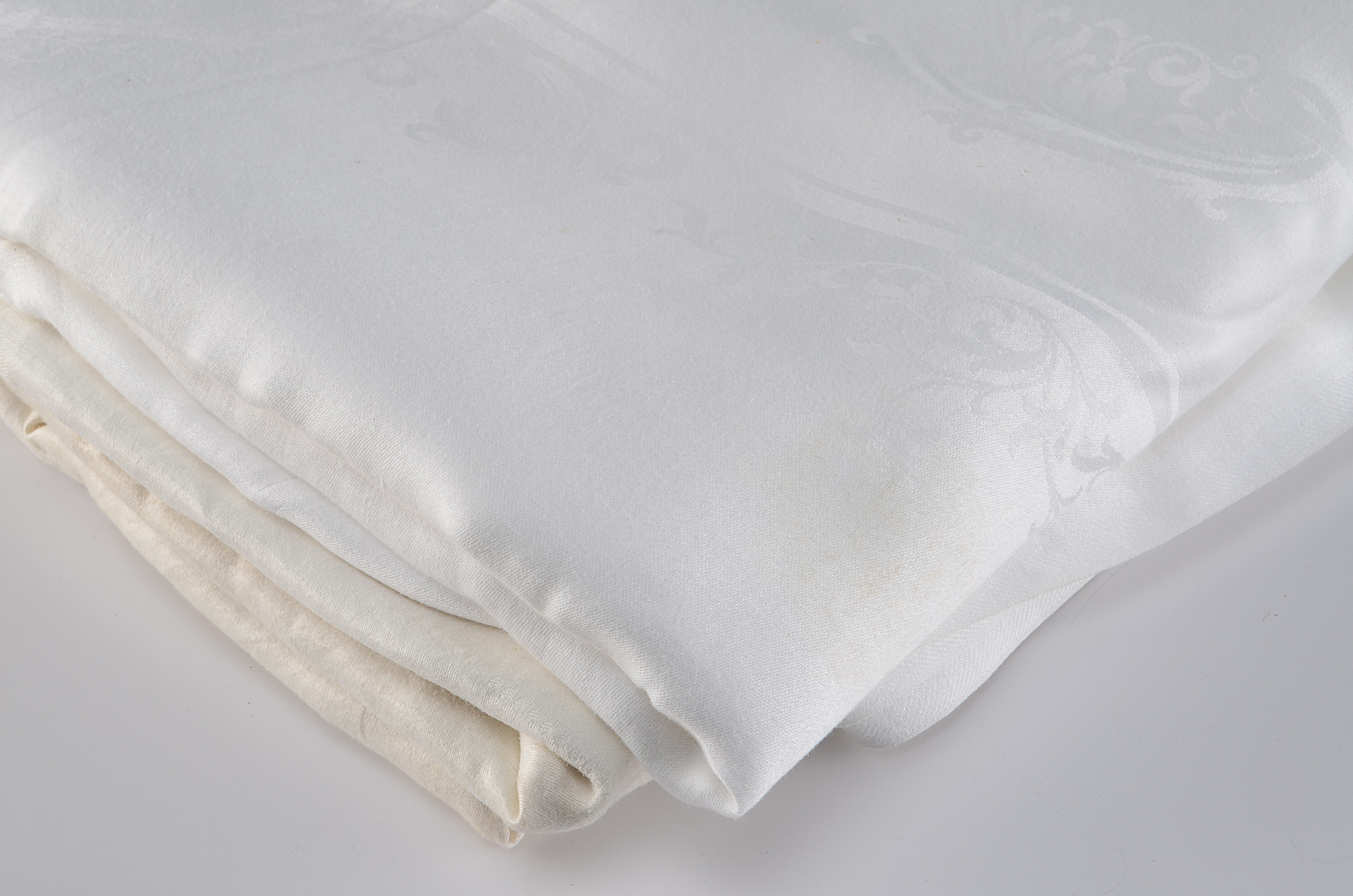 Selection of Table Linens Includes Vintage Pieces