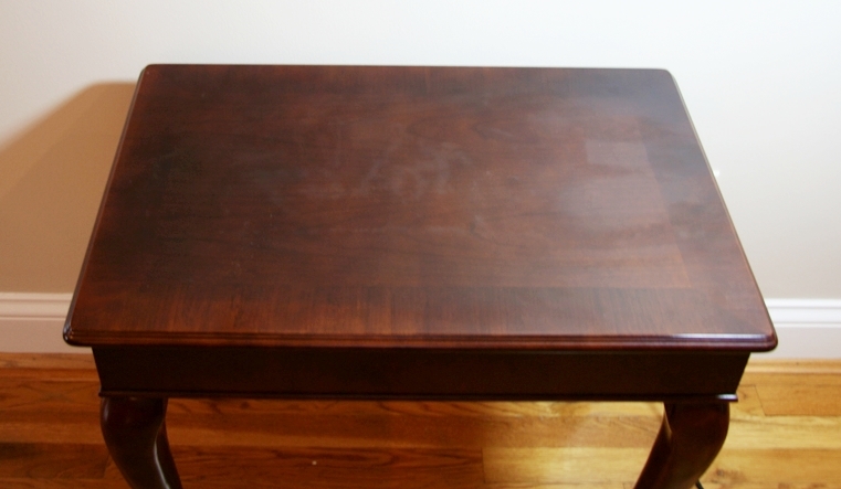 Bombay Company End Table