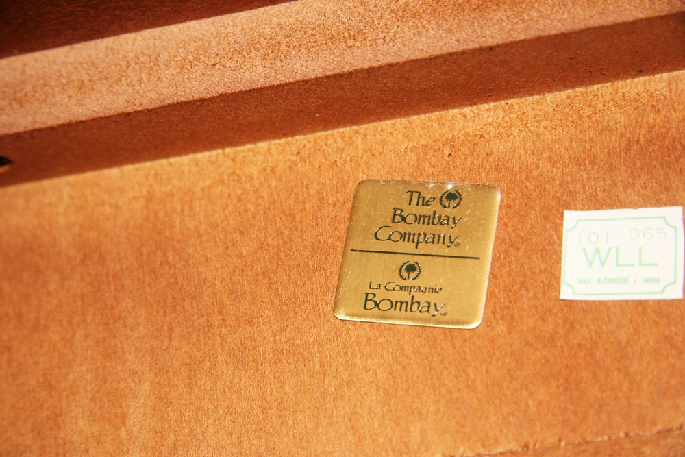 Bombay Company End Table