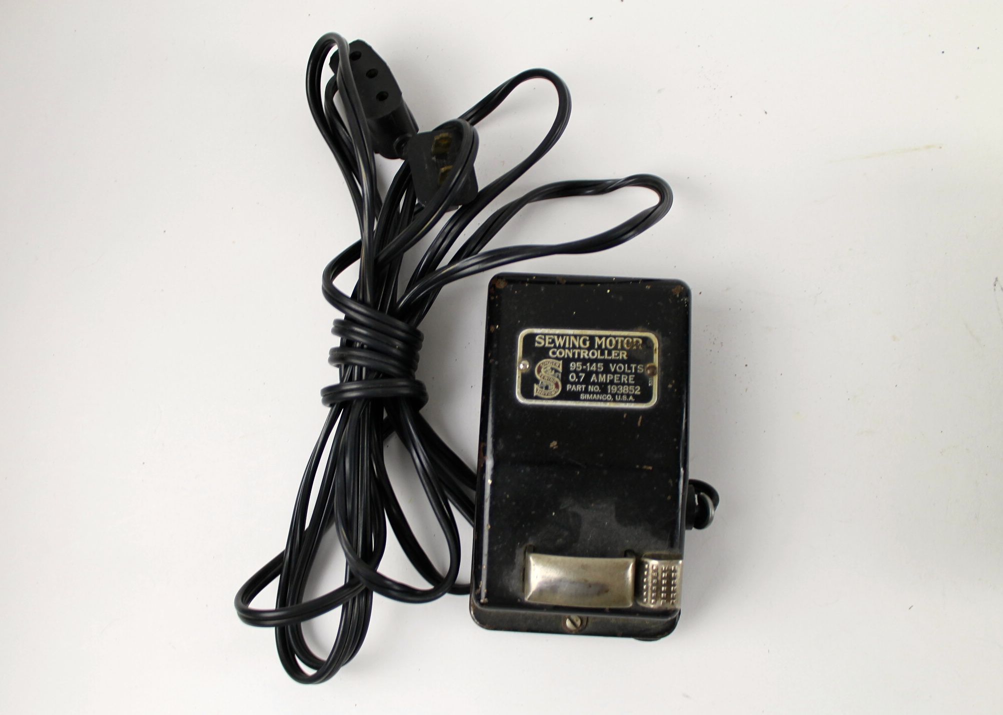 Featherweight Singer Sewing Machine in its Original Case