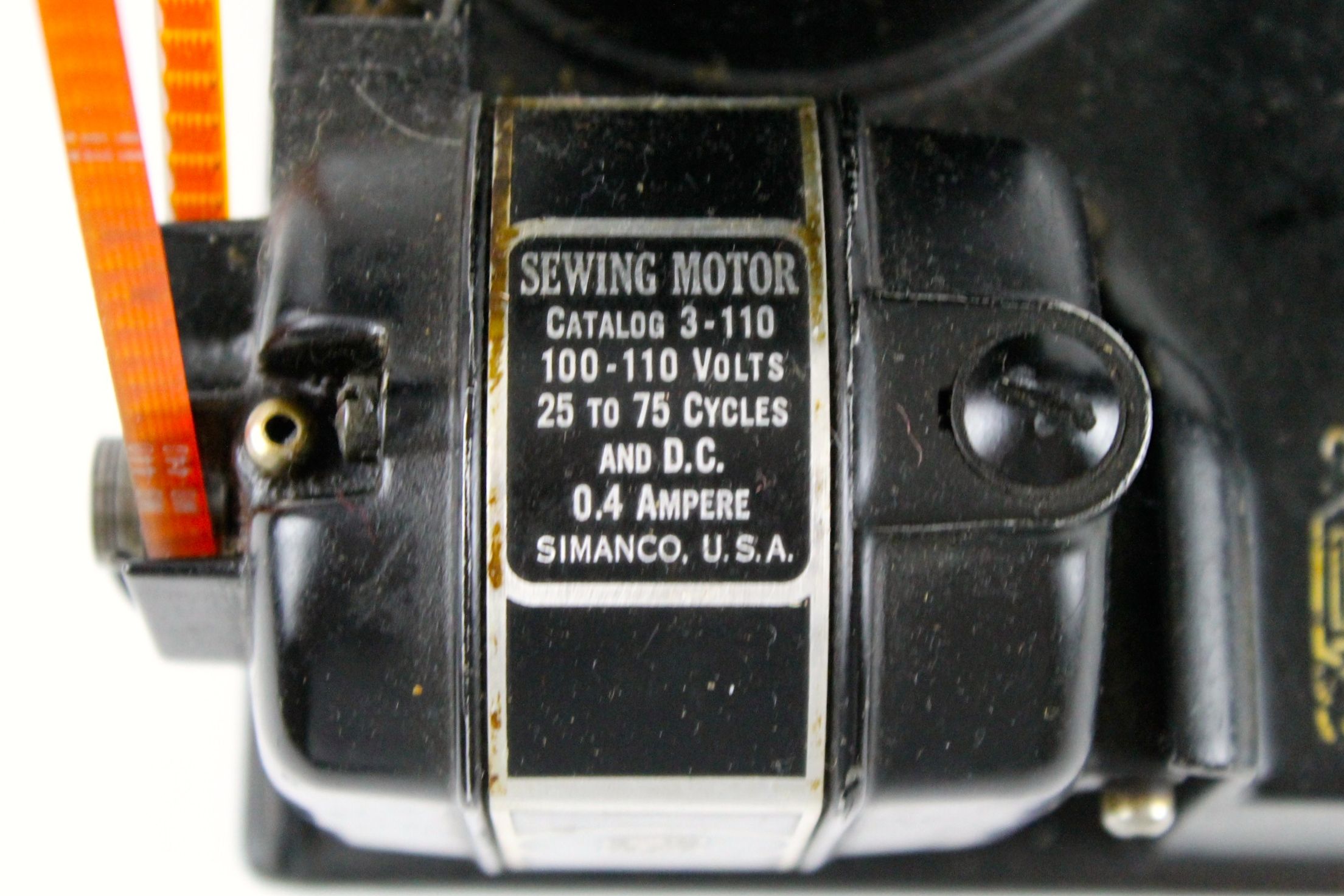 Featherweight Singer Sewing Machine in its Original Case