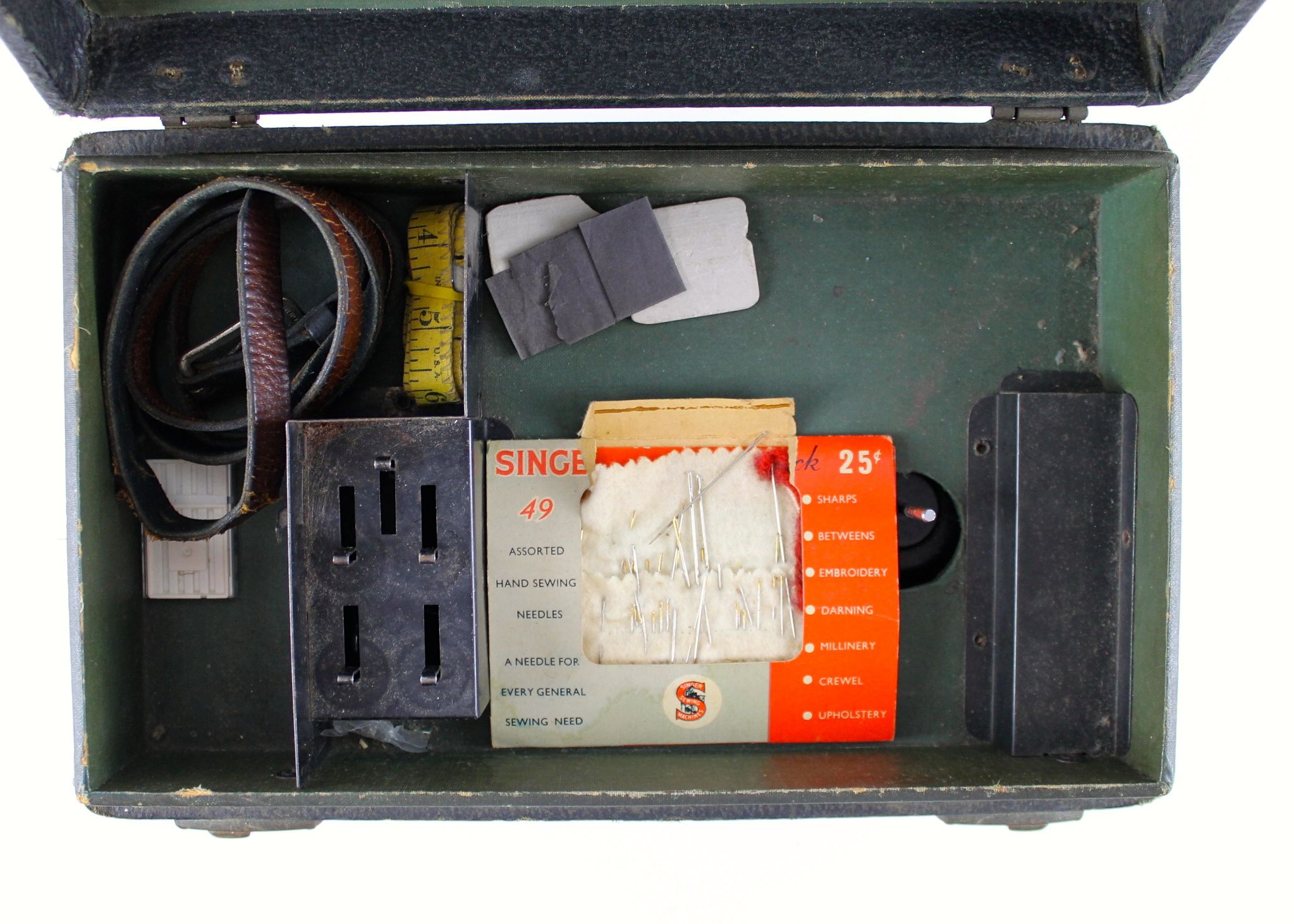 Featherweight Singer Sewing Machine in its Original Case