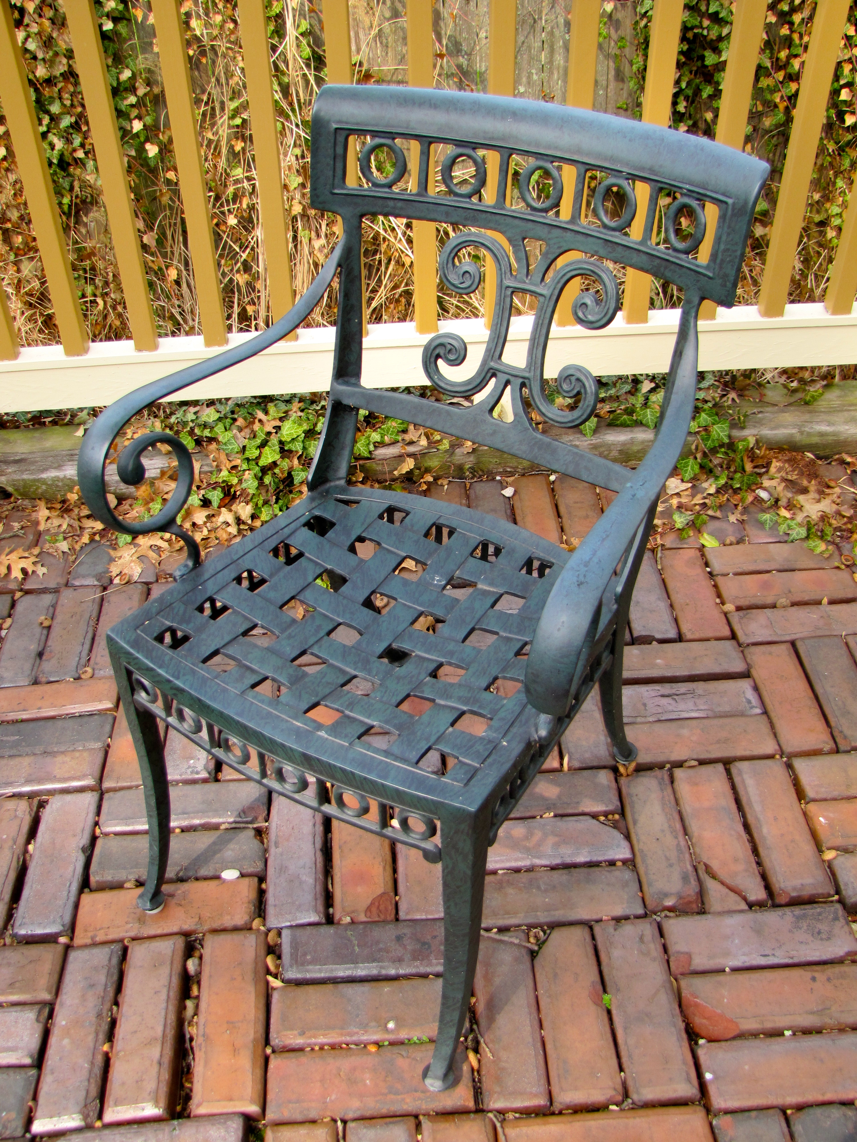 Frontgate Outdoor Dining Set