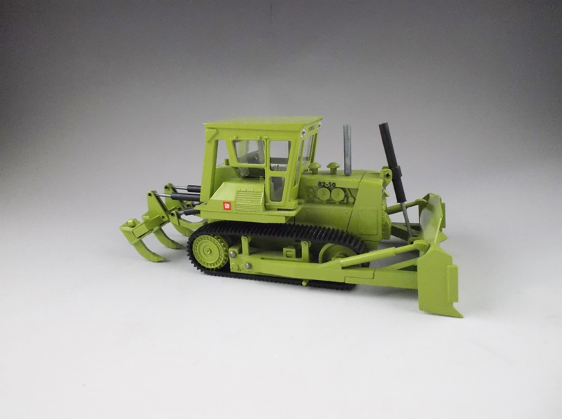 NZG Diecast Terex Dozer Truck Model 