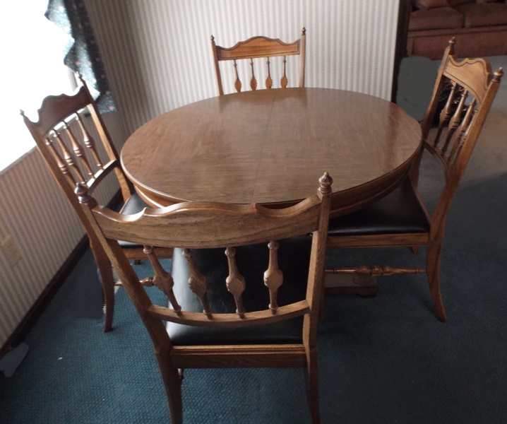 Mid-20th Century Watertown Slide Dining Table and Chairs 