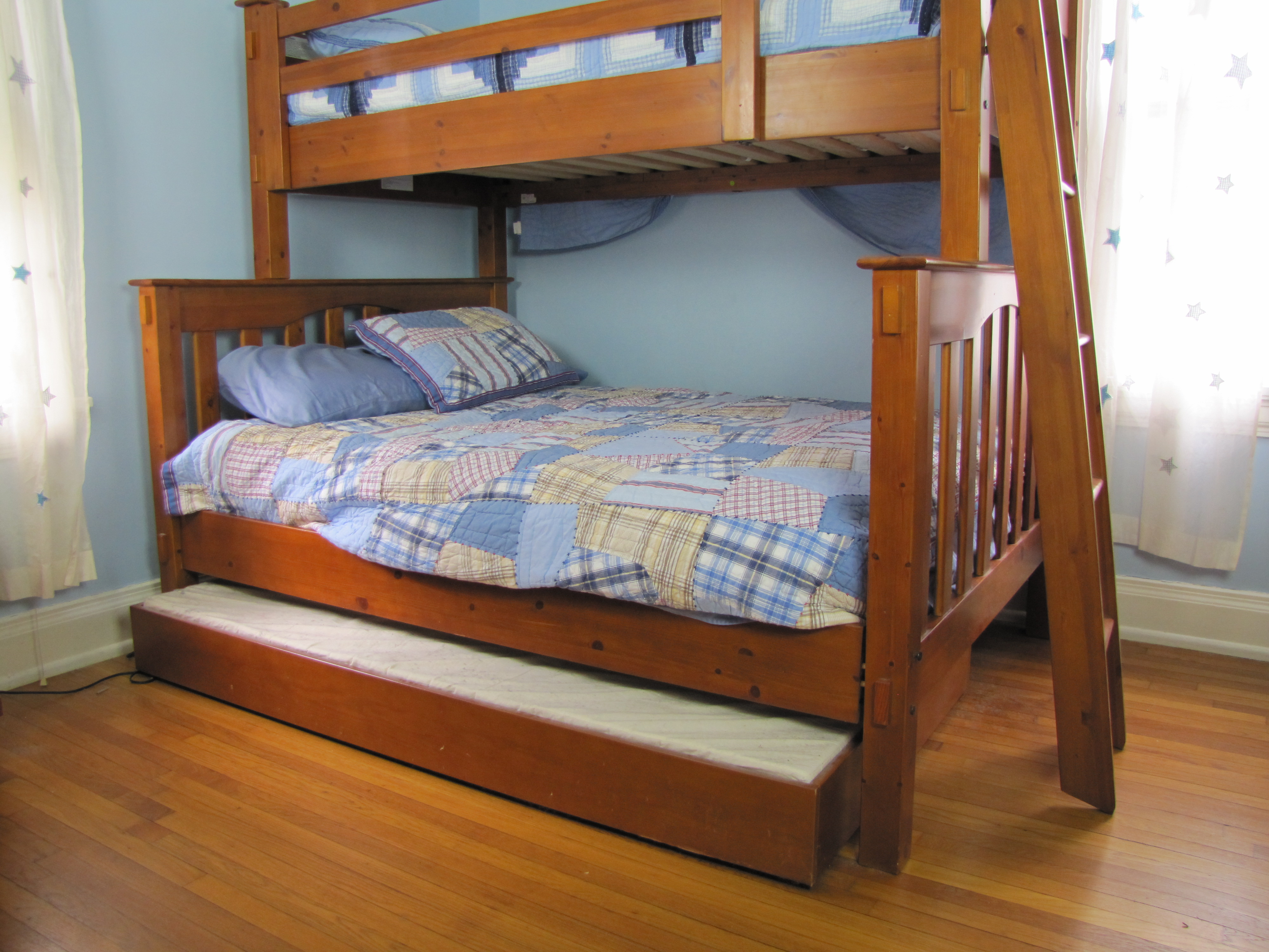 Pottery Barn Kendall Twin Loft Over Full With Trundle Bed Set