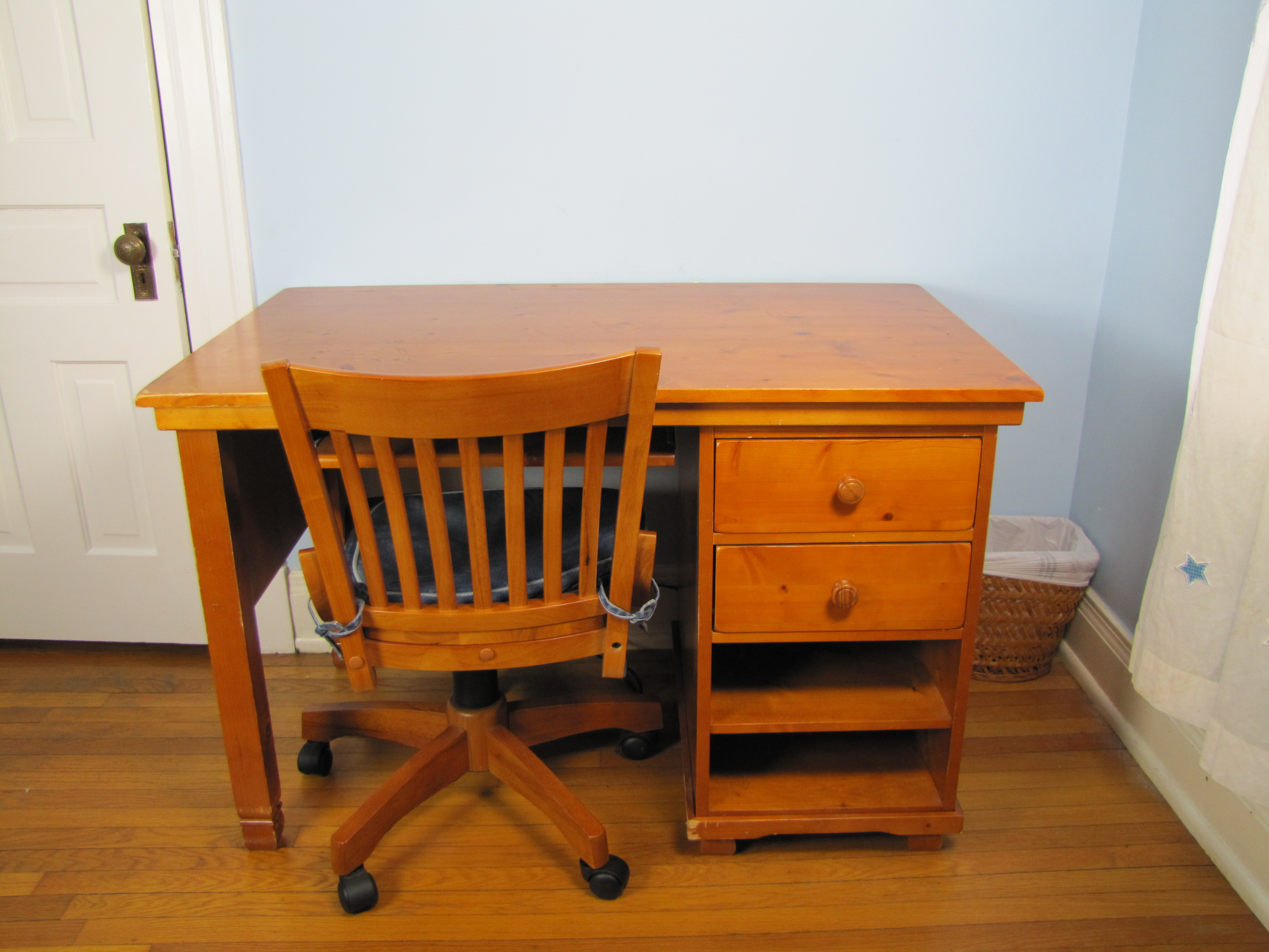Pottery Barn Kids Hayden Desk and Swivel Chair