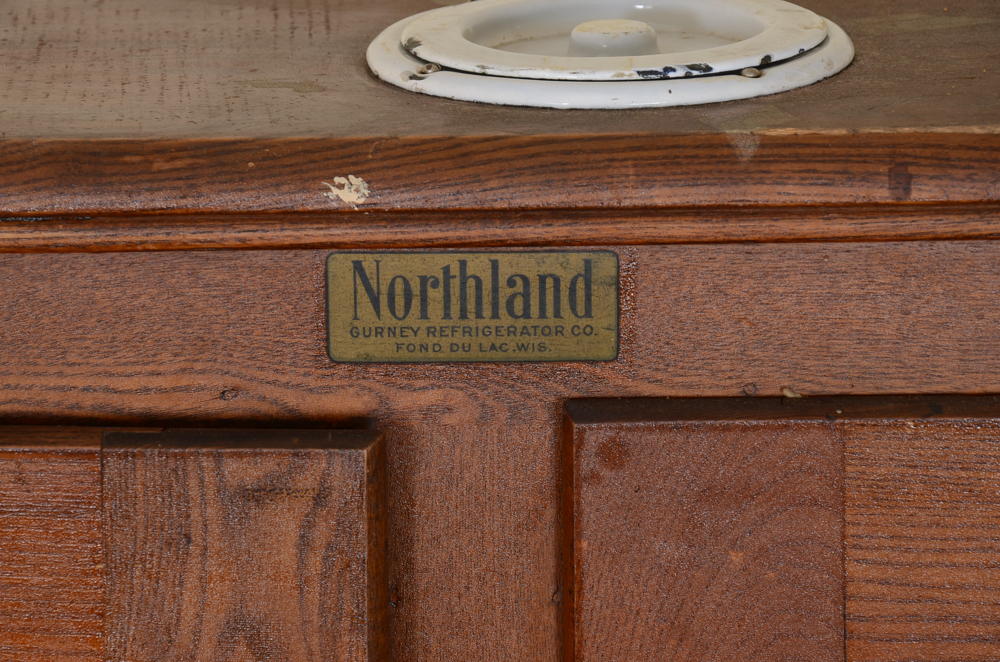Early 20th Century Northland Gurney Refrigerator Co. Ice Box