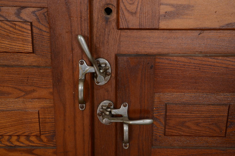 Early 20th Century Northland Gurney Refrigerator Co. Ice Box