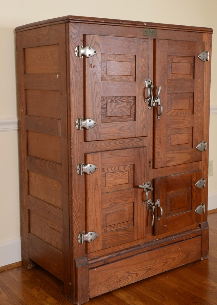 Early 20th Century Northland Gurney Refrigerator Co. Ice Box