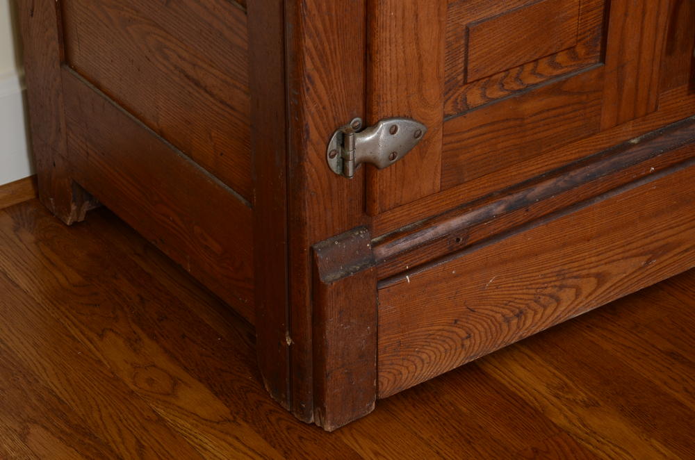 Early 20th Century Northland Gurney Refrigerator Co. Ice Box