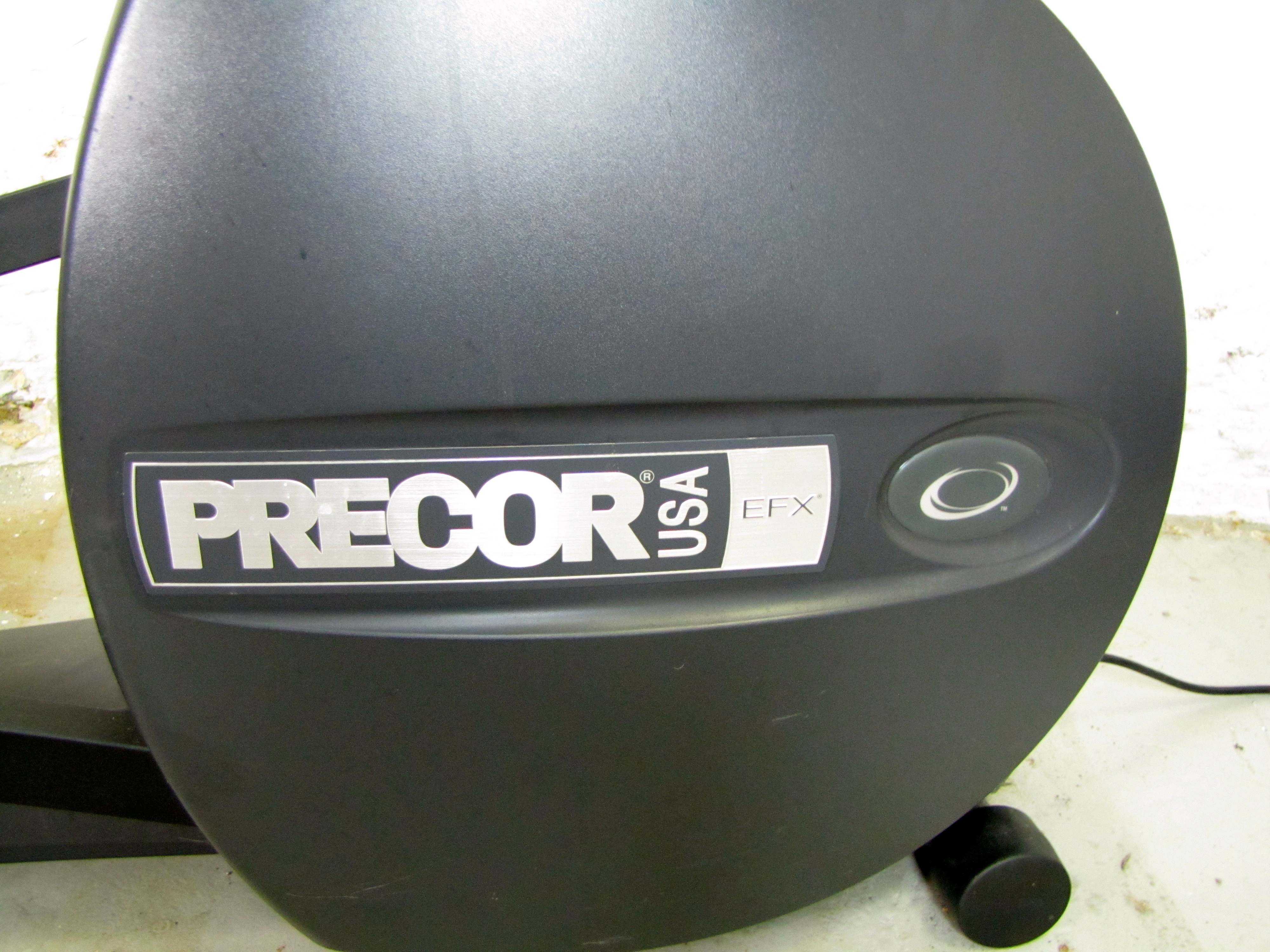 Precor EFX 5.23 Electric Elliptical Machine