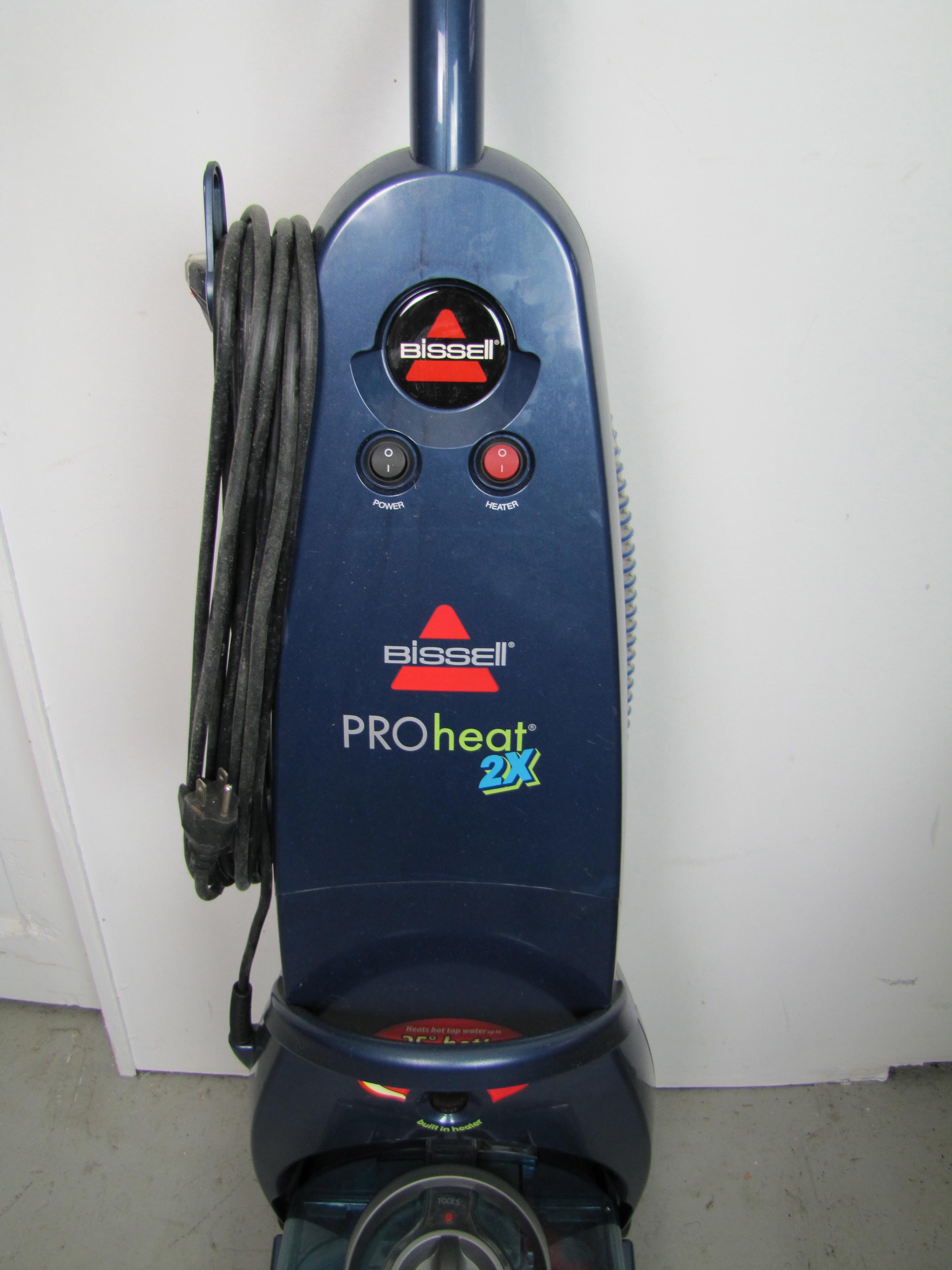 Bissell ProHeat 2X 12amp Carpet And Upholstery Cleaning Machine