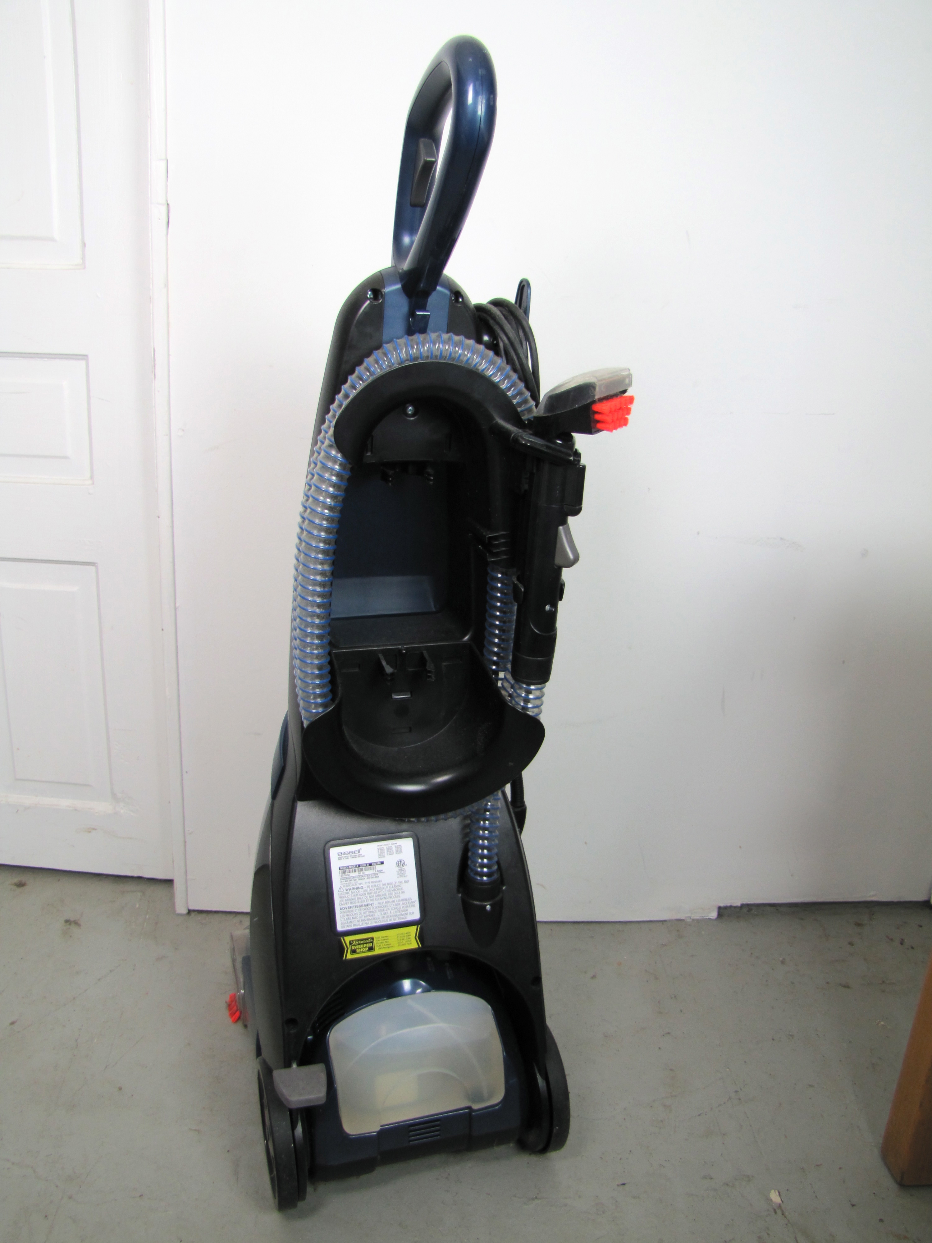 Bissell ProHeat 2X 12amp Carpet And Upholstery Cleaning Machine