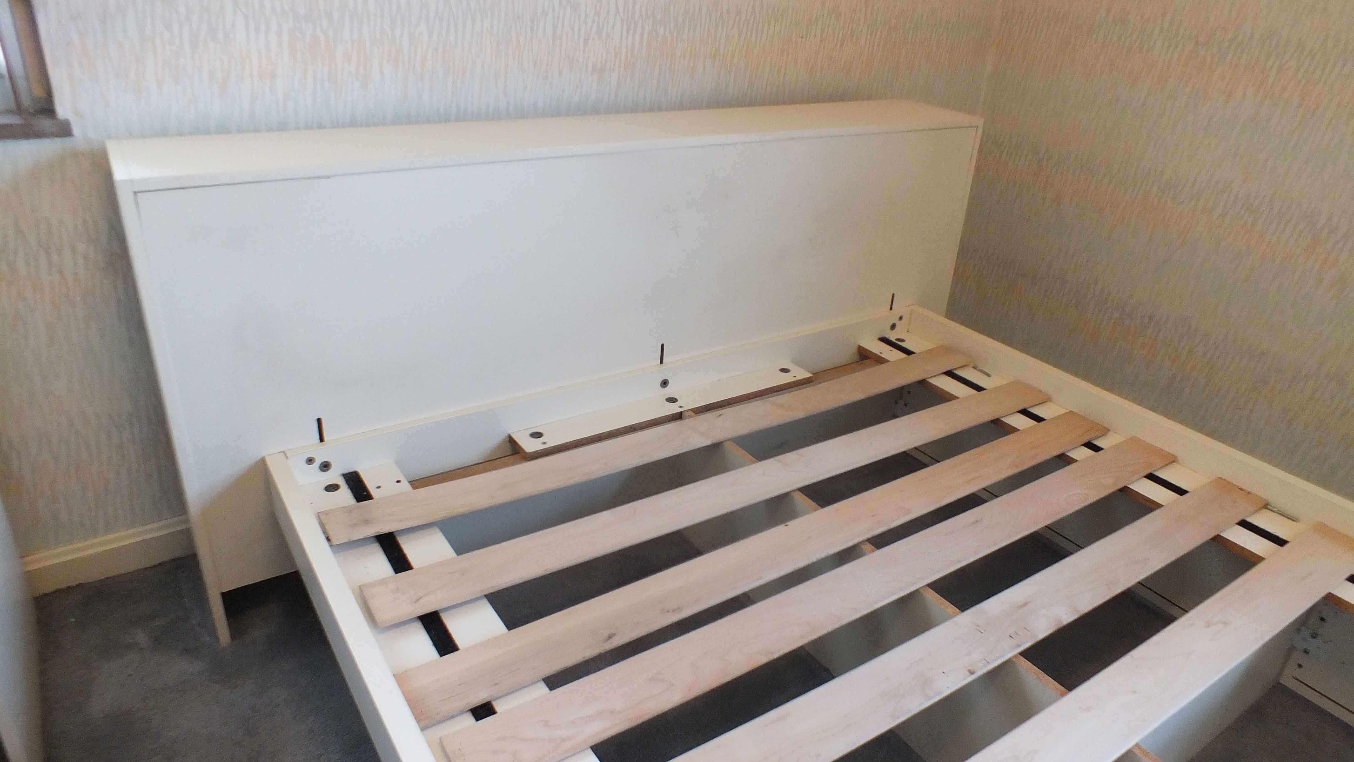 Vintage Techline Platform Bed