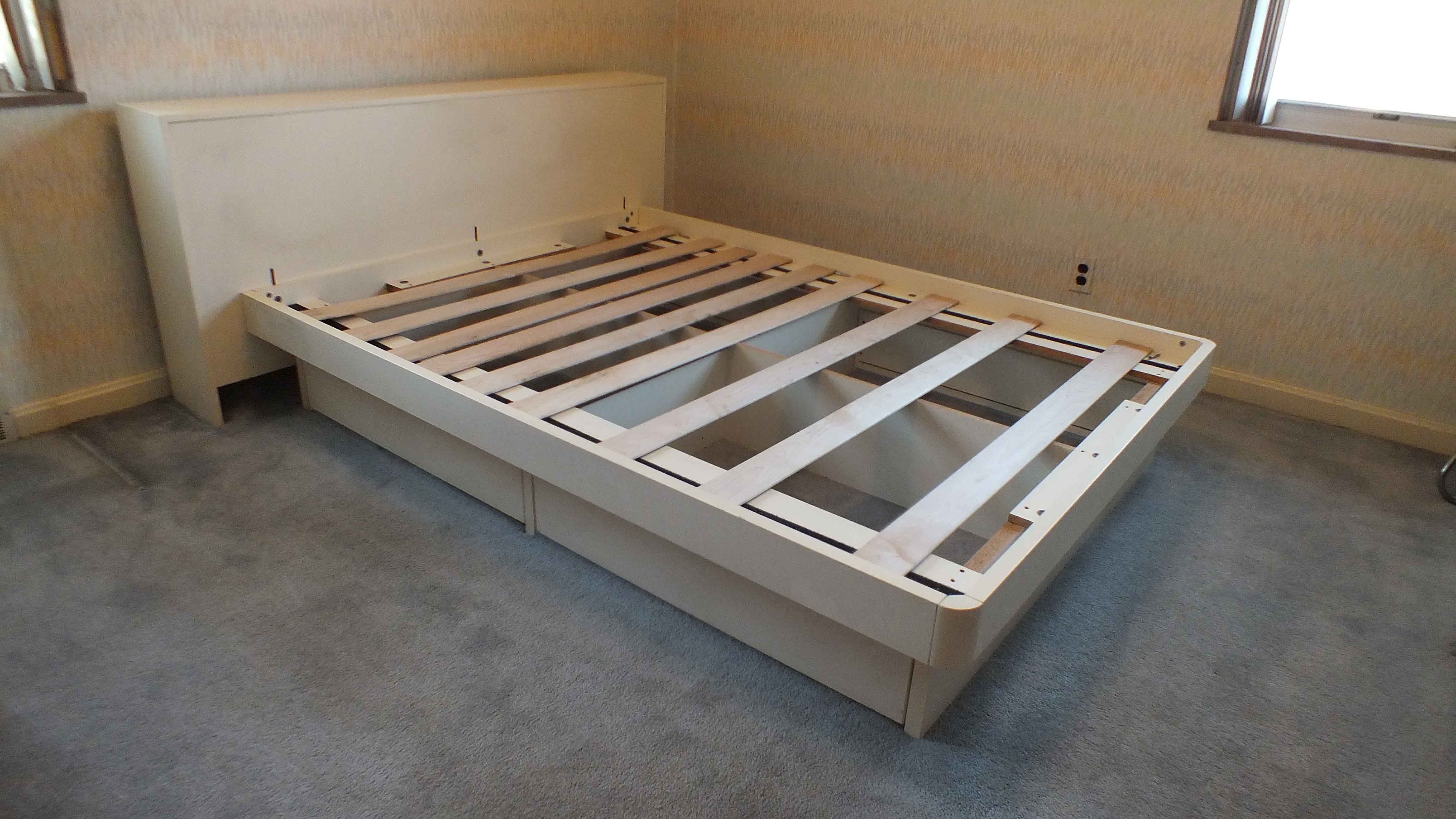 Vintage Techline Platform Bed
