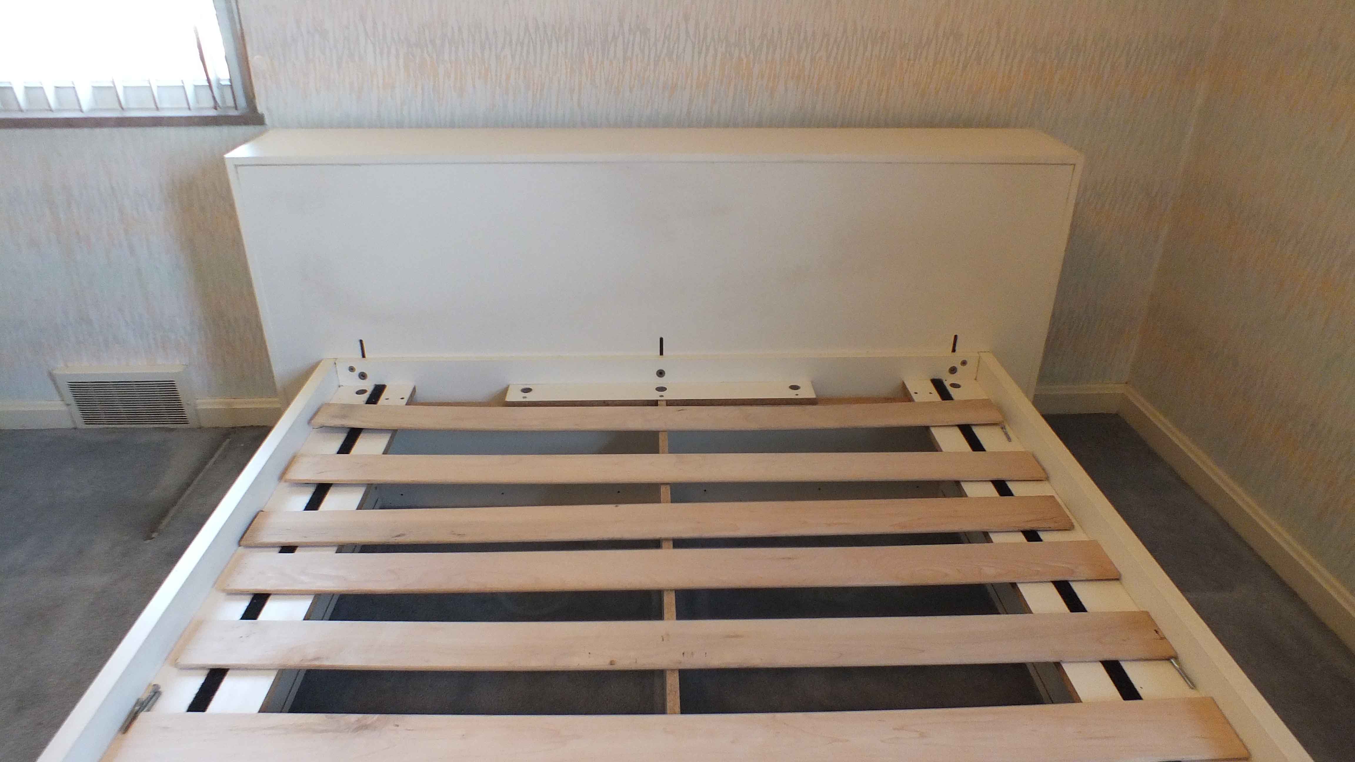 Vintage Techline Platform Bed