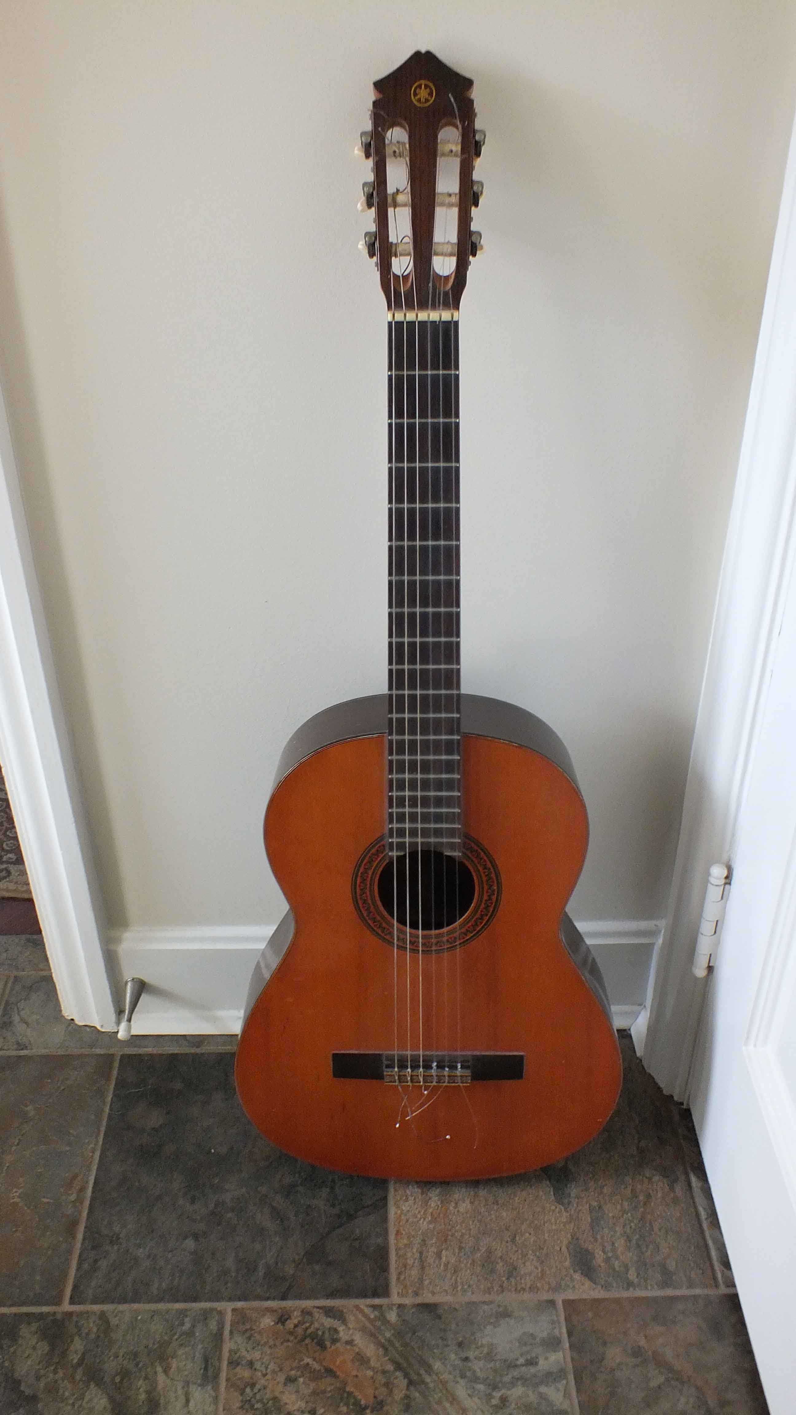  Vintage Yamaha G 85A Classical Acoustic Guitar