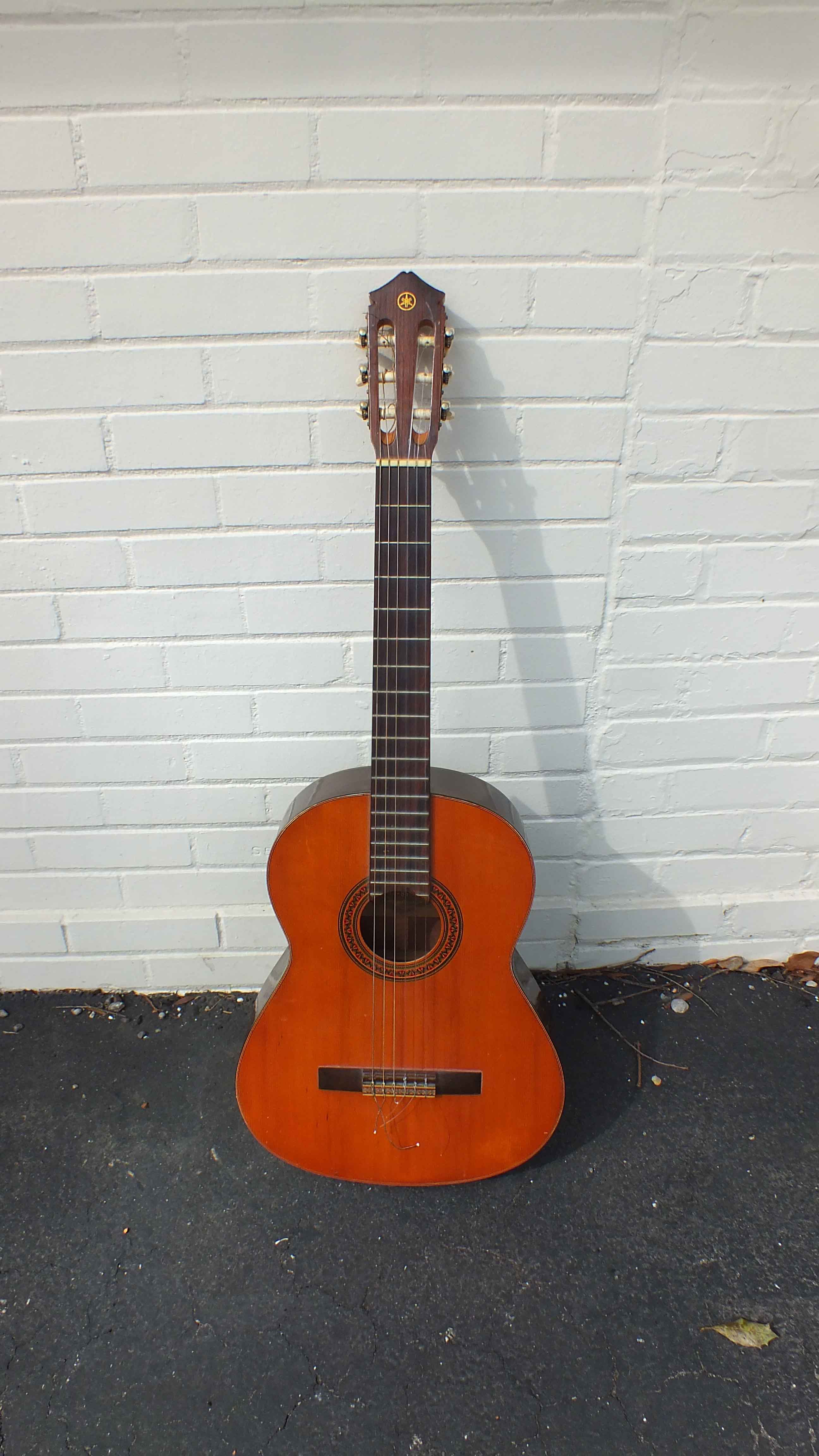  Vintage Yamaha G 85A Classical Acoustic Guitar
