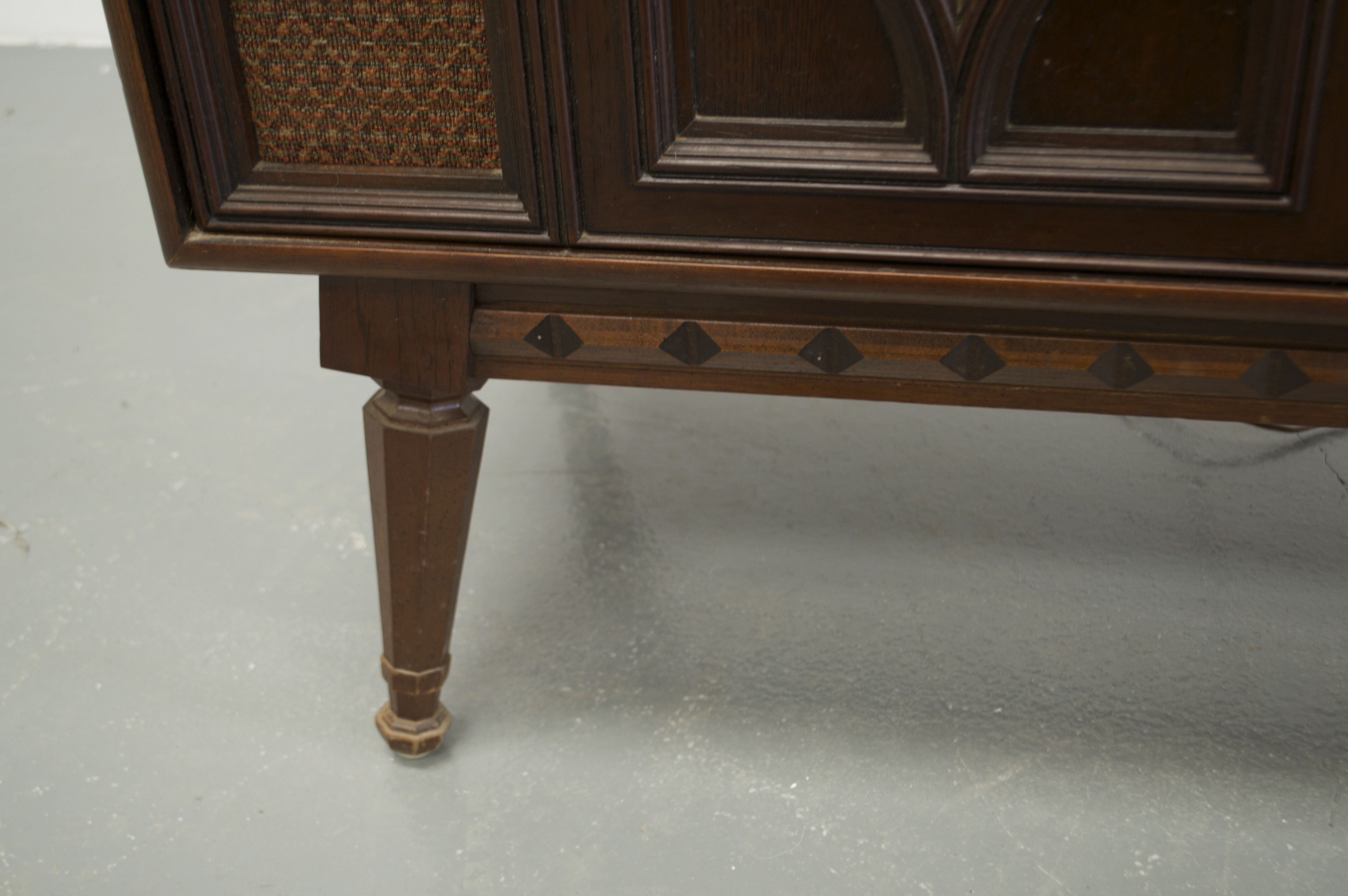 Vintage Magnavox Record Table