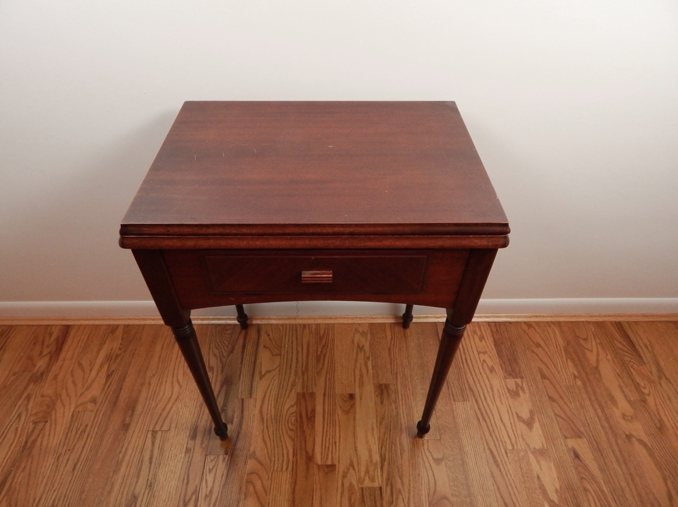 Singer Sewing Machine 