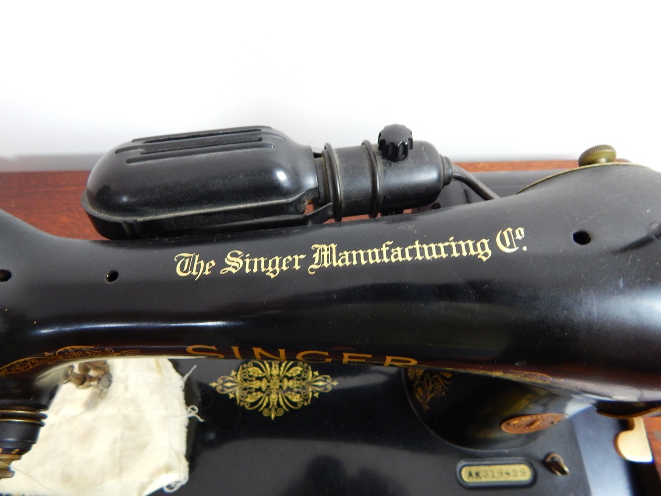 Singer Sewing Machine 