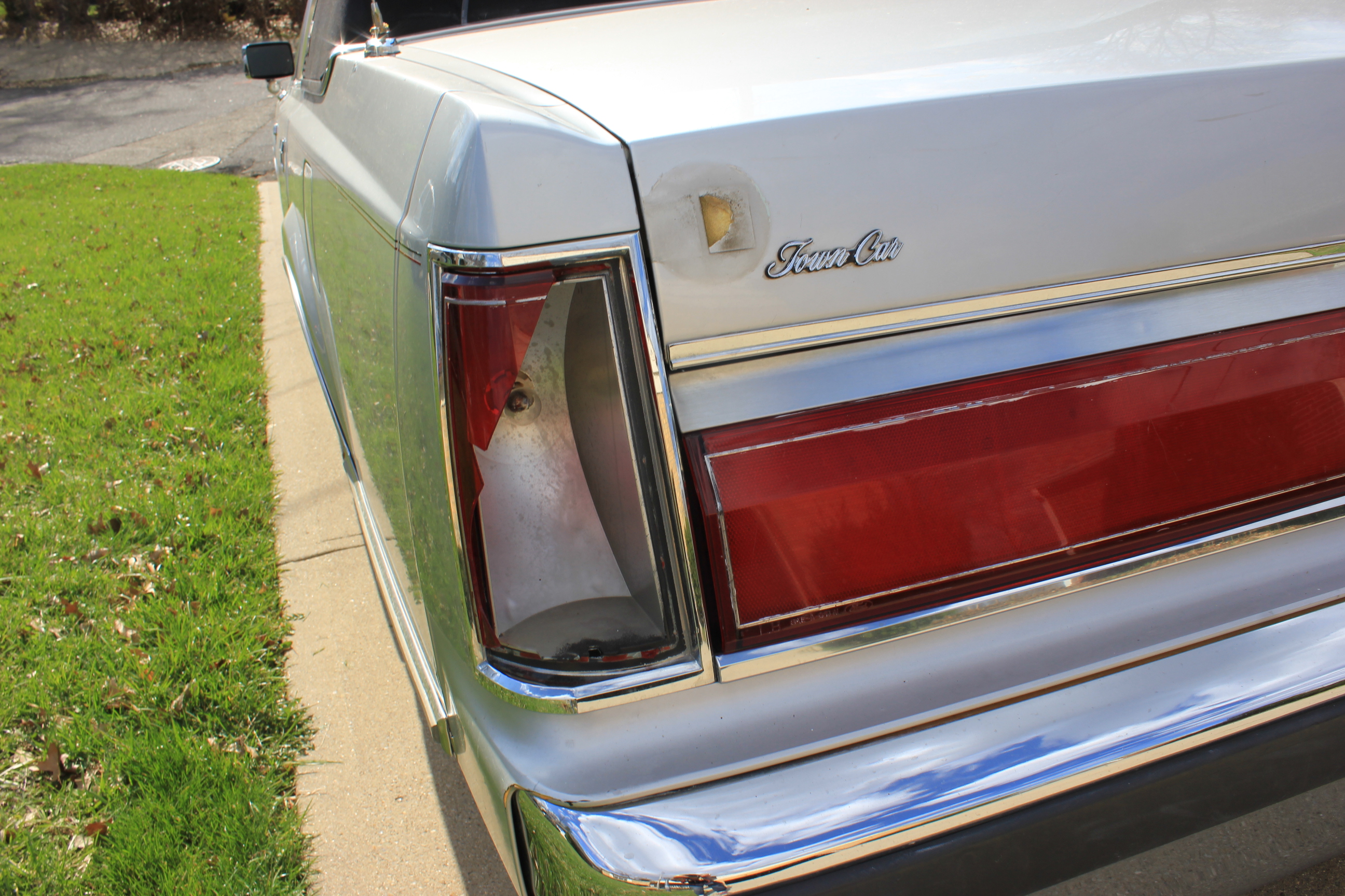 1987 Lincoln Town Car 