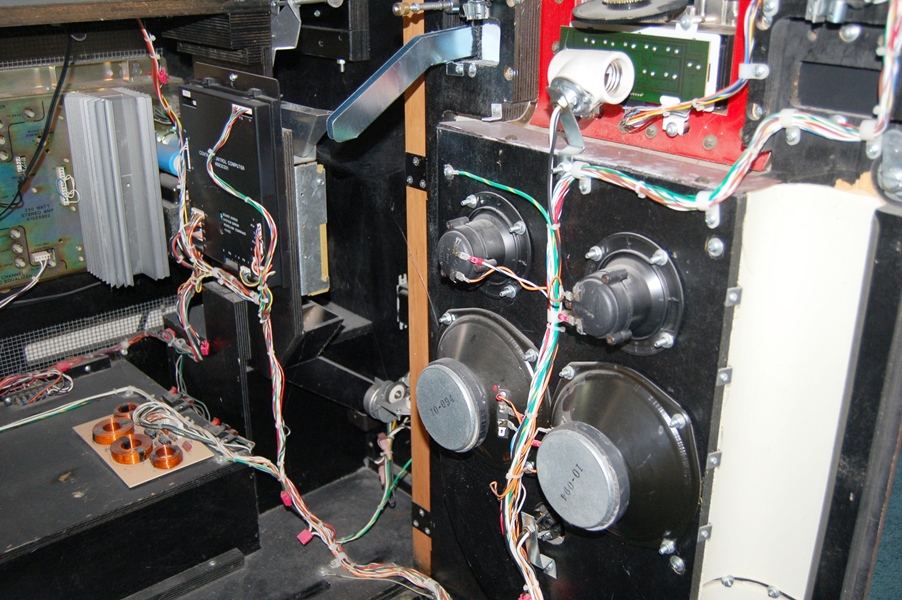 Antique Apparatus Jukebox CD Player with Bubbles