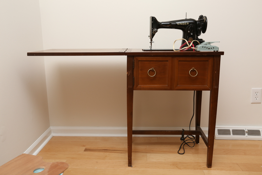 Vintage Black Singer Sewing Machine