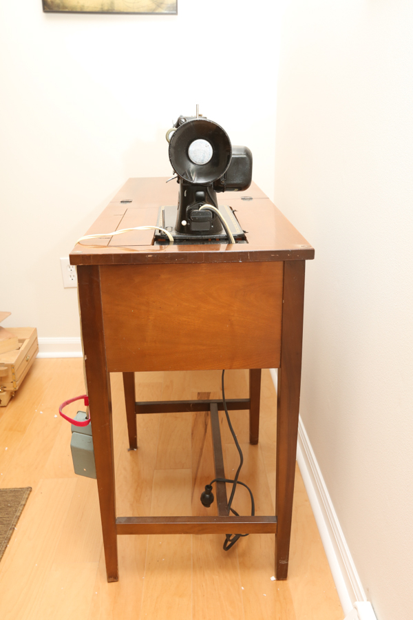 Vintage Black Singer Sewing Machine