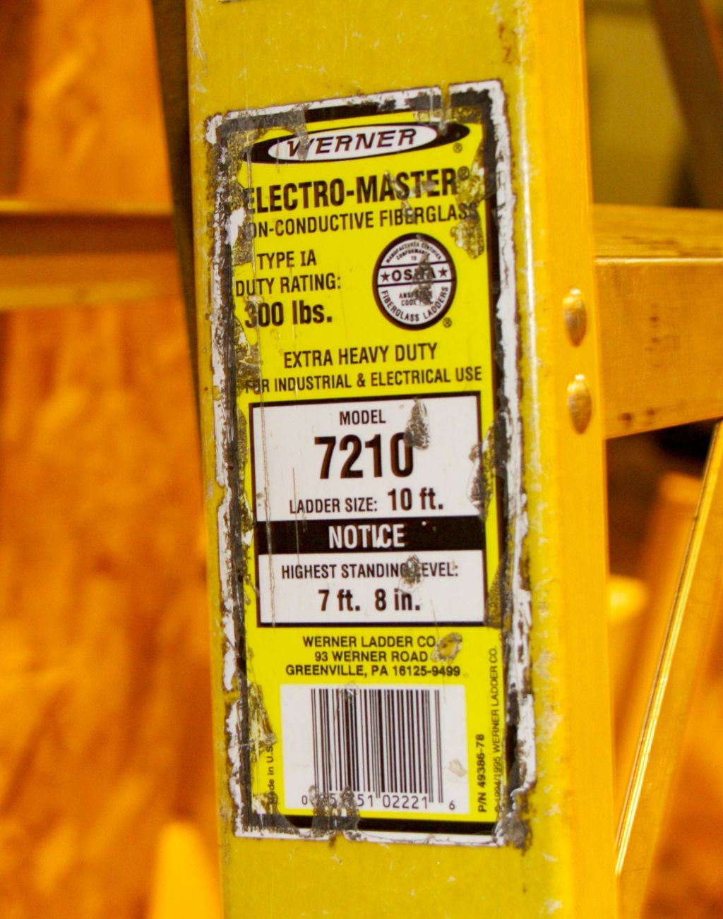 10' Fiberglass Step Ladder