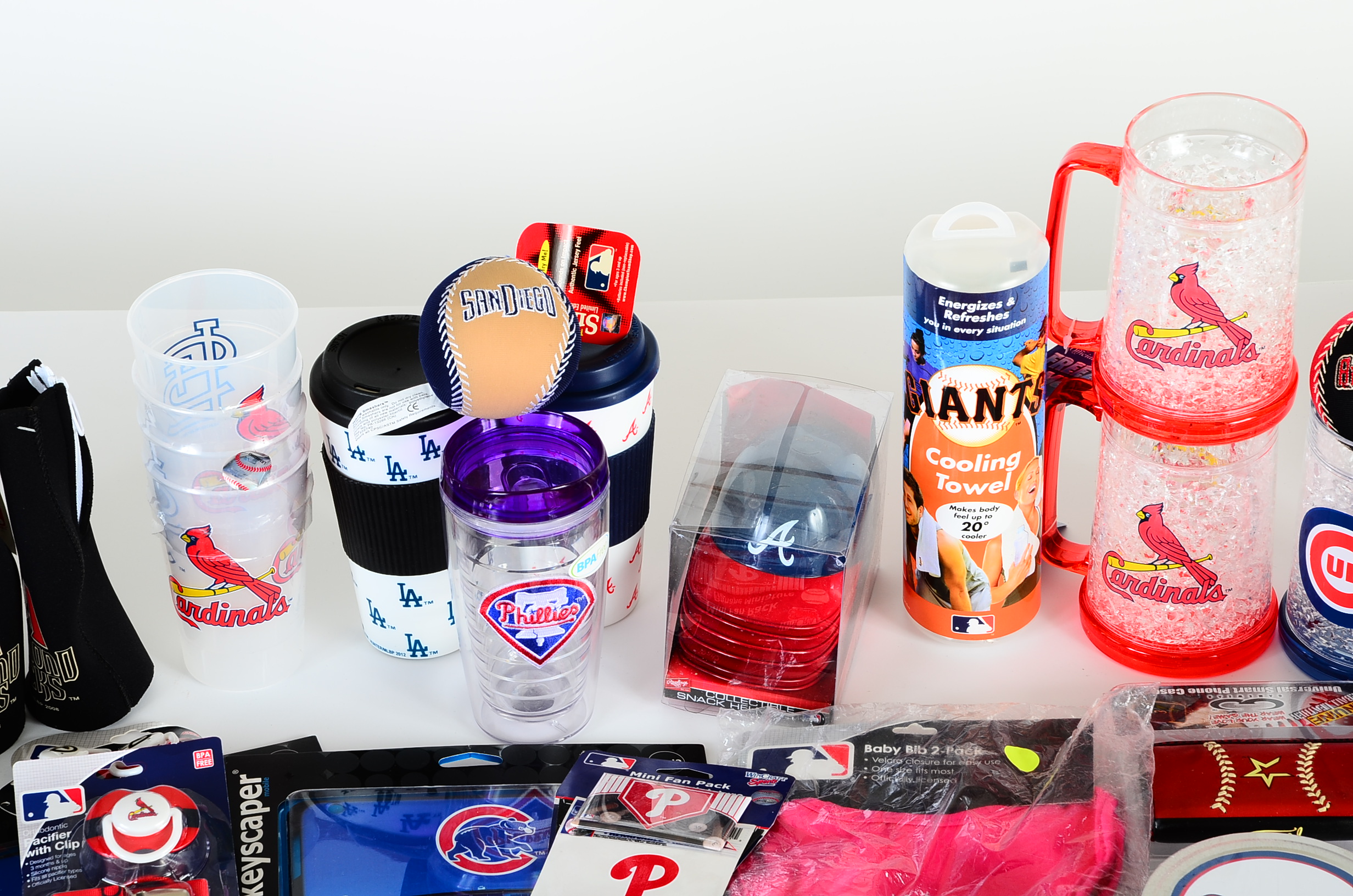 National League Baseball Fan Lot