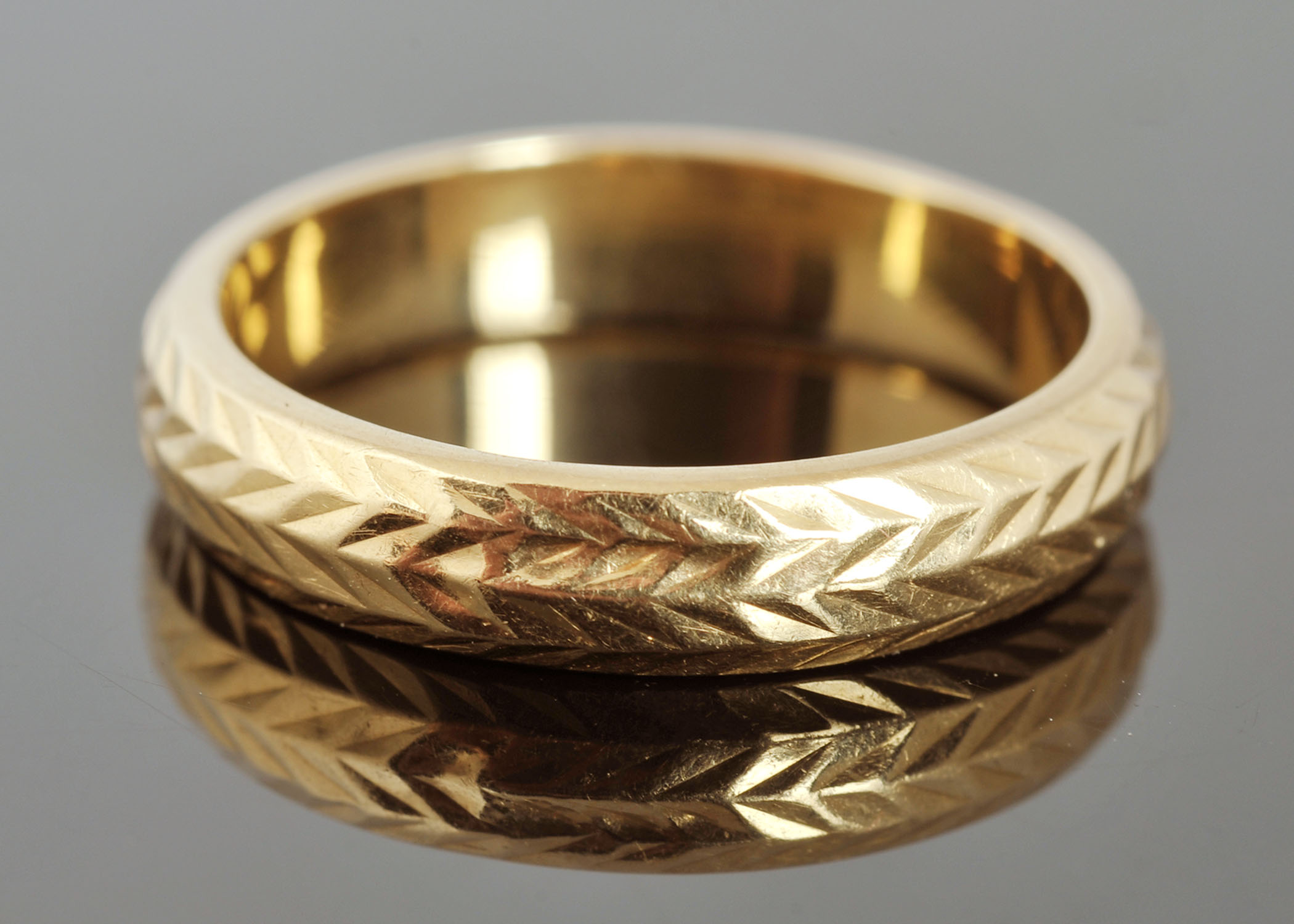 Atasay Kuyumculuk Turkish 18 K Yellow Gold Hollow Band 