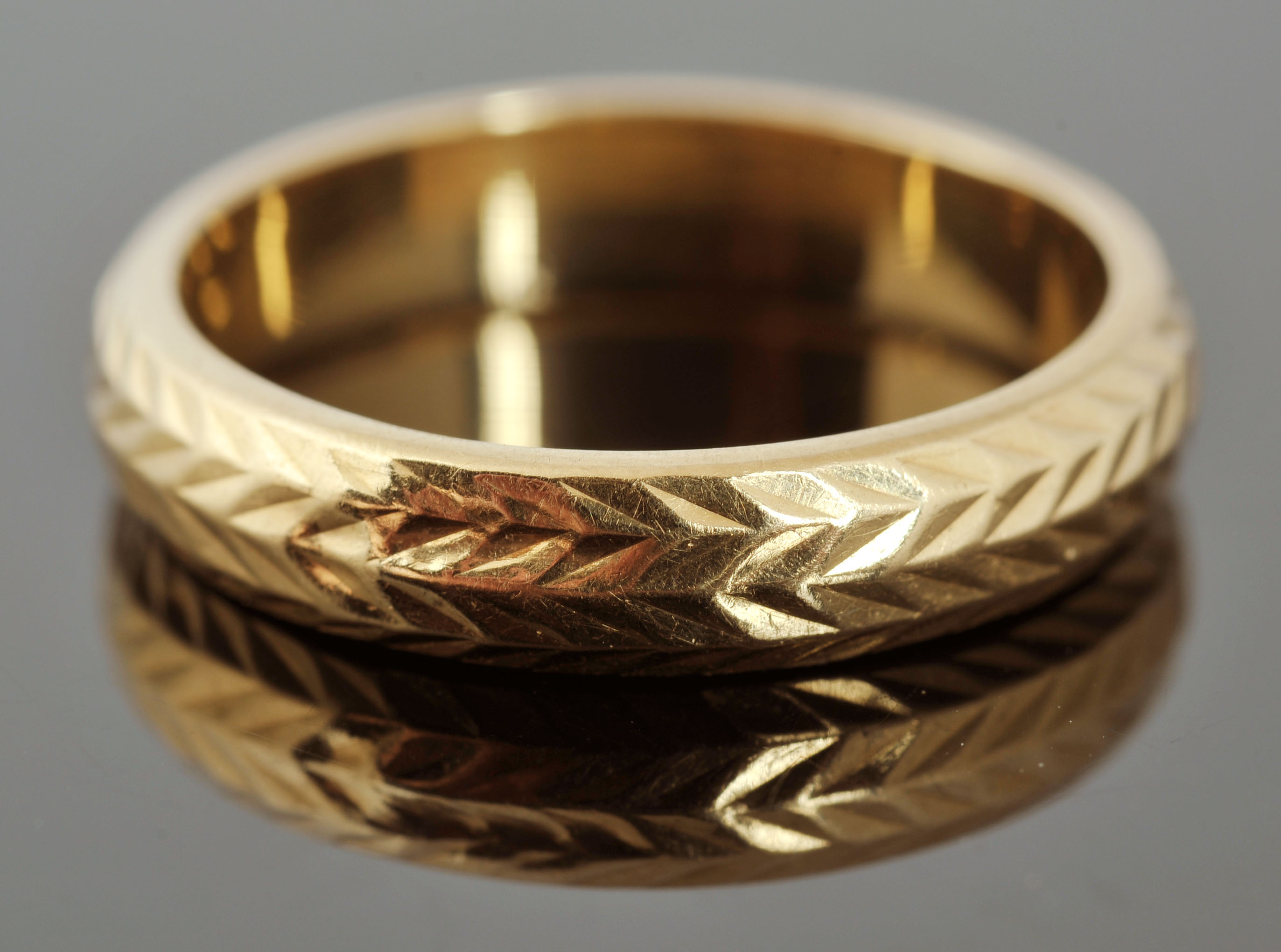 Atasay Kuyumculuk Turkish 18 K Yellow Gold Hollow Band 